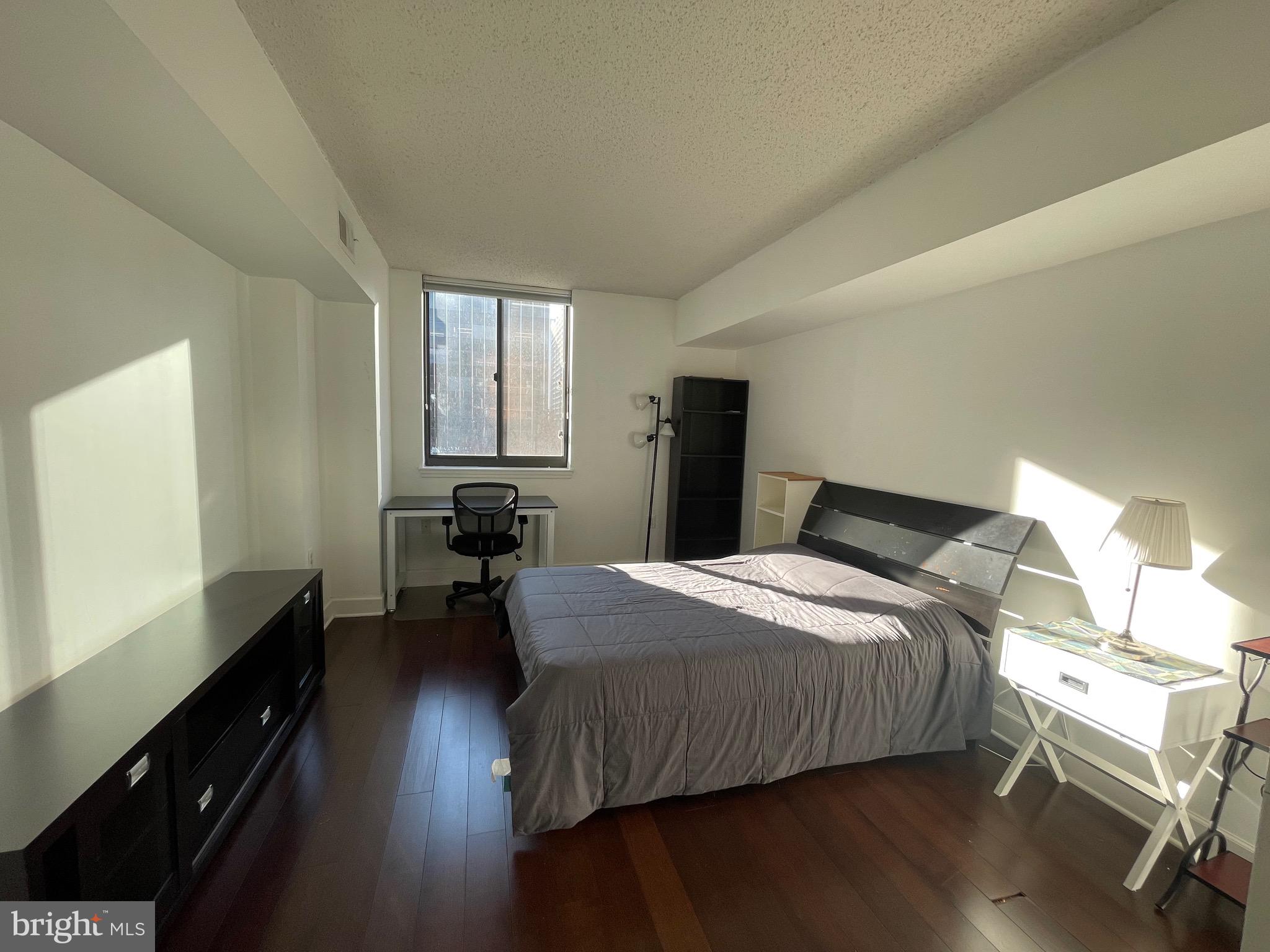 EASTVIEW AT BALLSTON METRO - Residential Lease