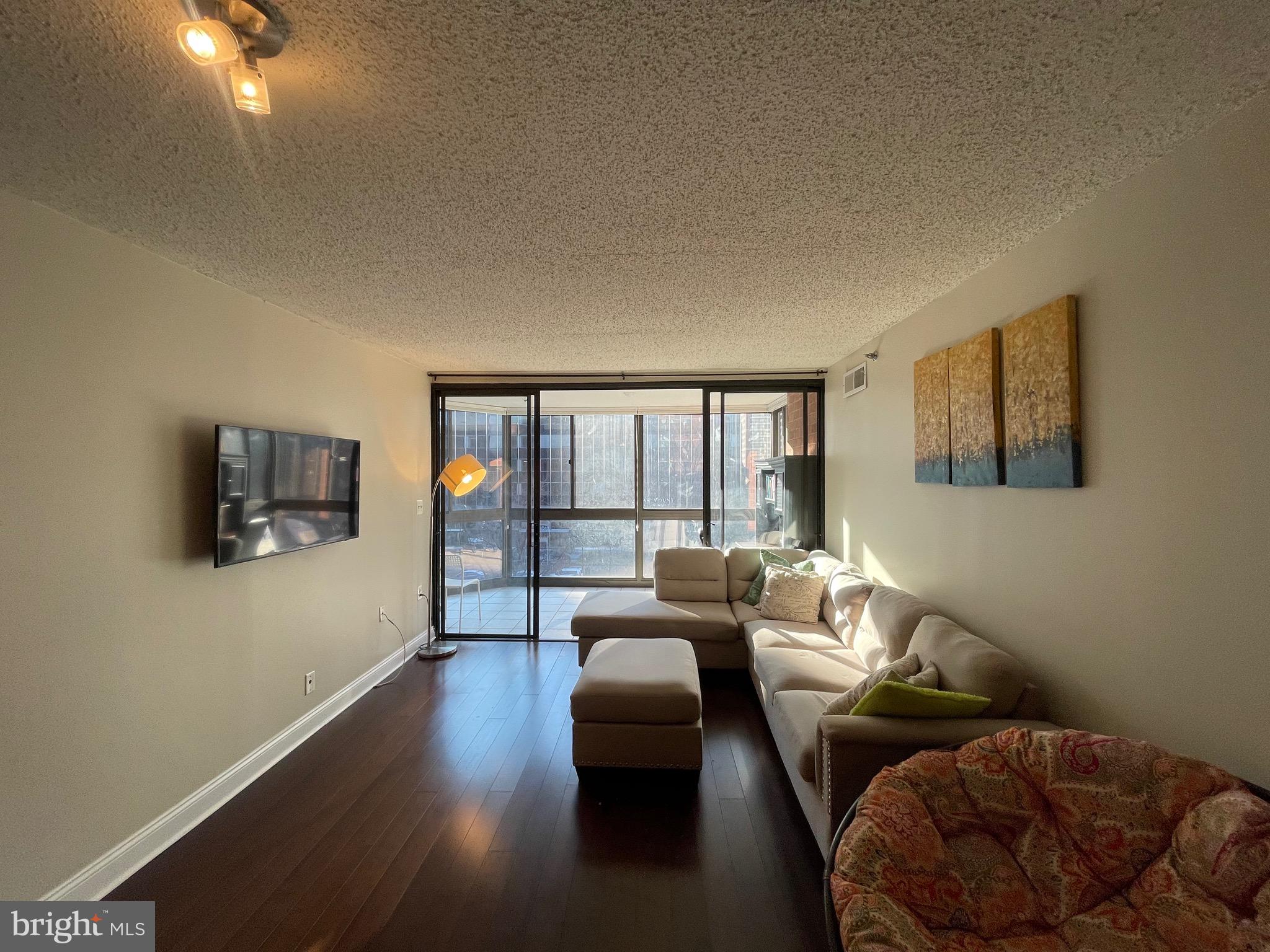 EASTVIEW AT BALLSTON METRO - Residential Lease