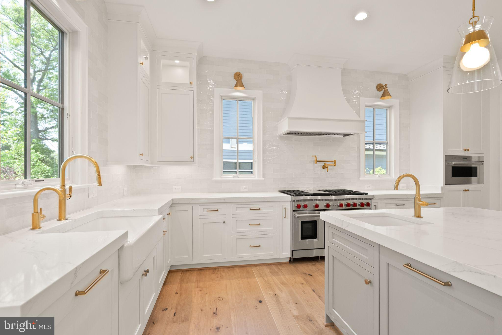 BROYHILL FOREST - Residential