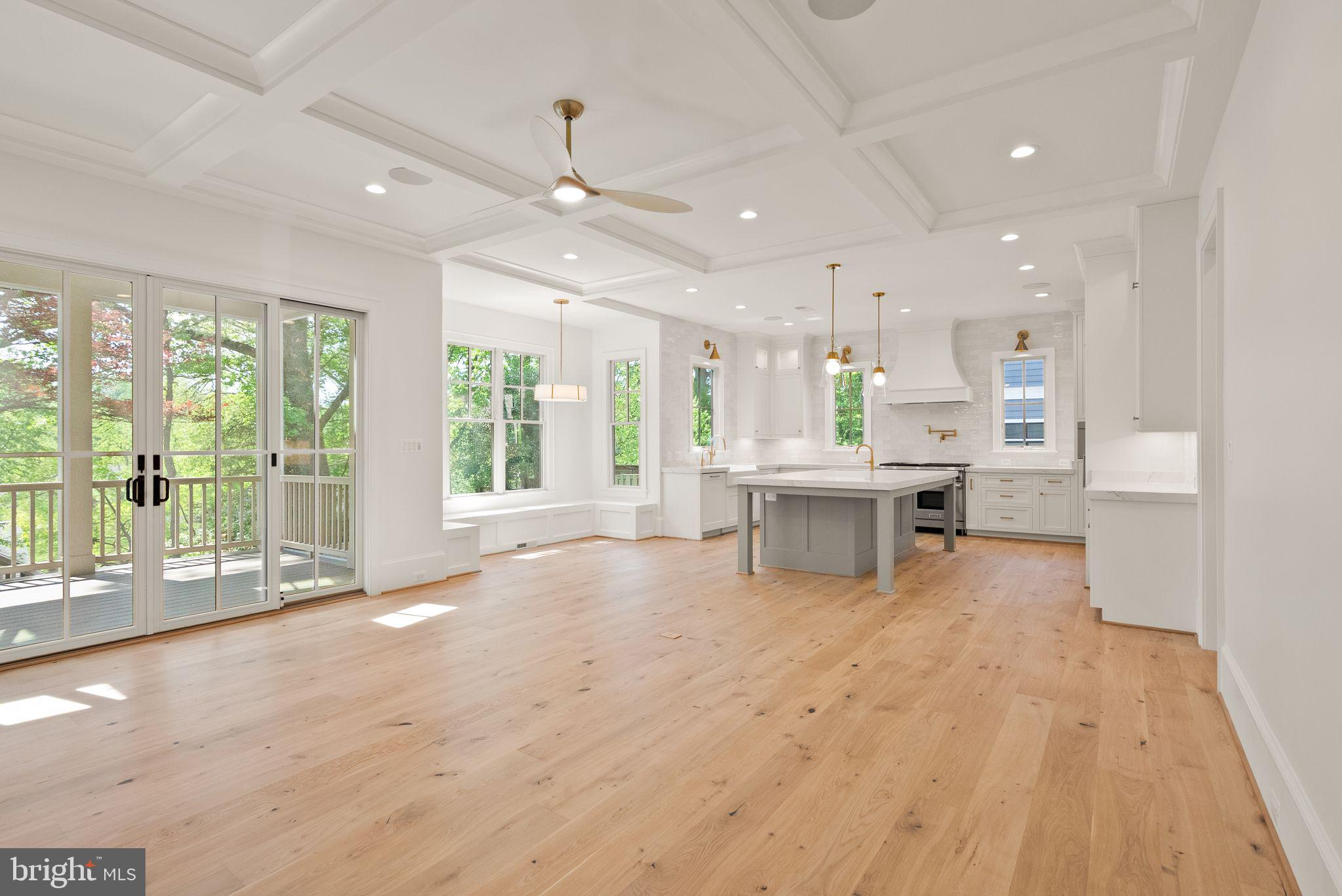 BROYHILL FOREST - Residential