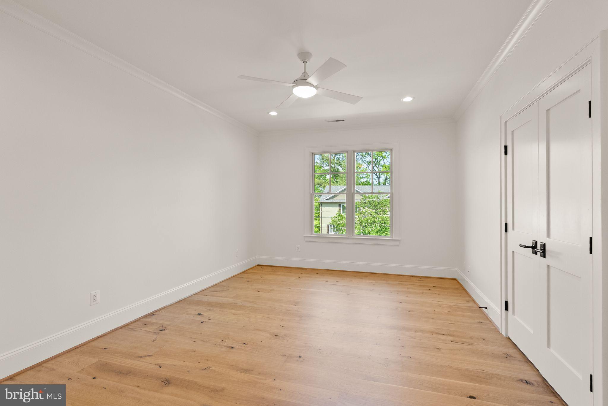 BROYHILL FOREST - Residential