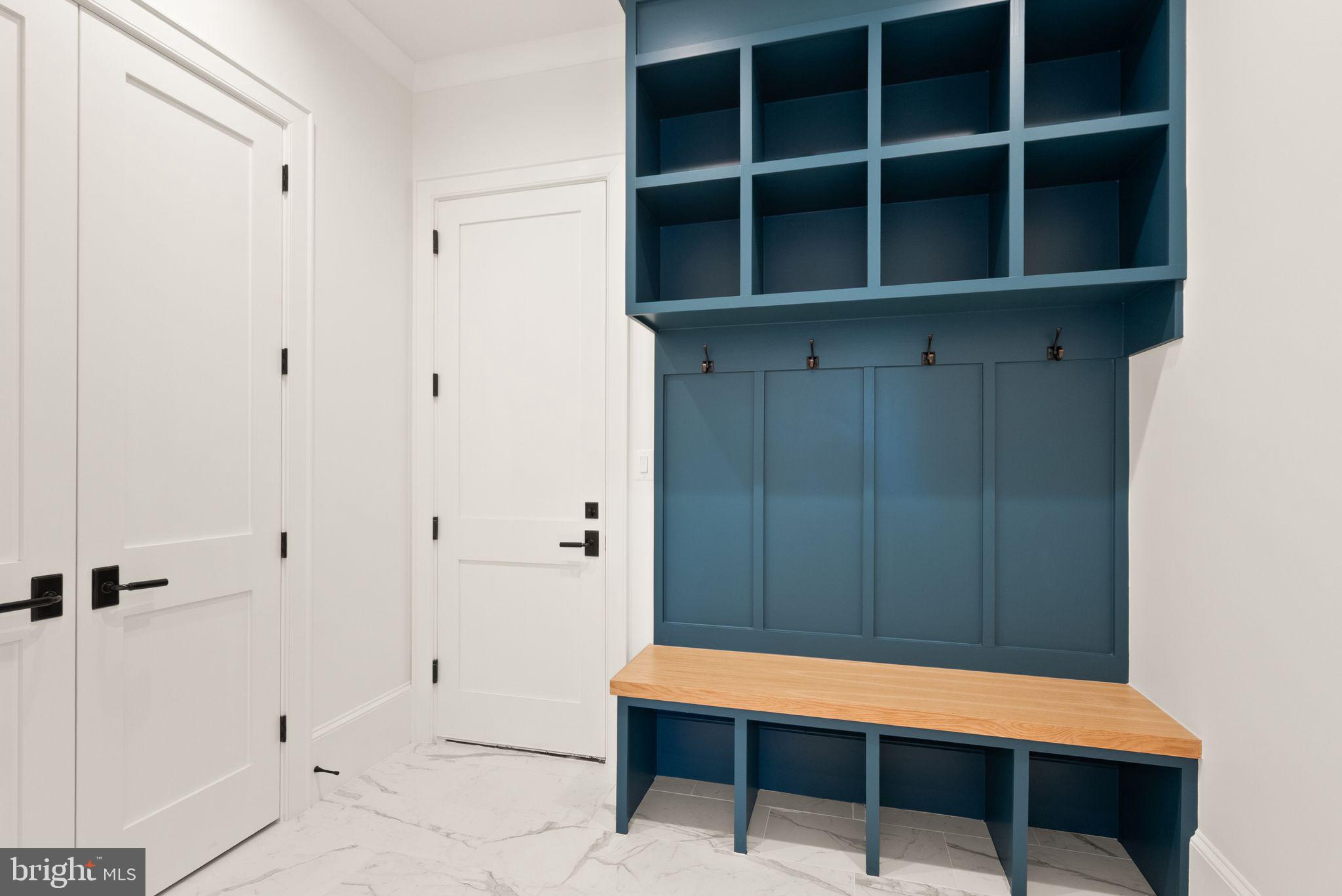 BROYHILL FOREST - Residential