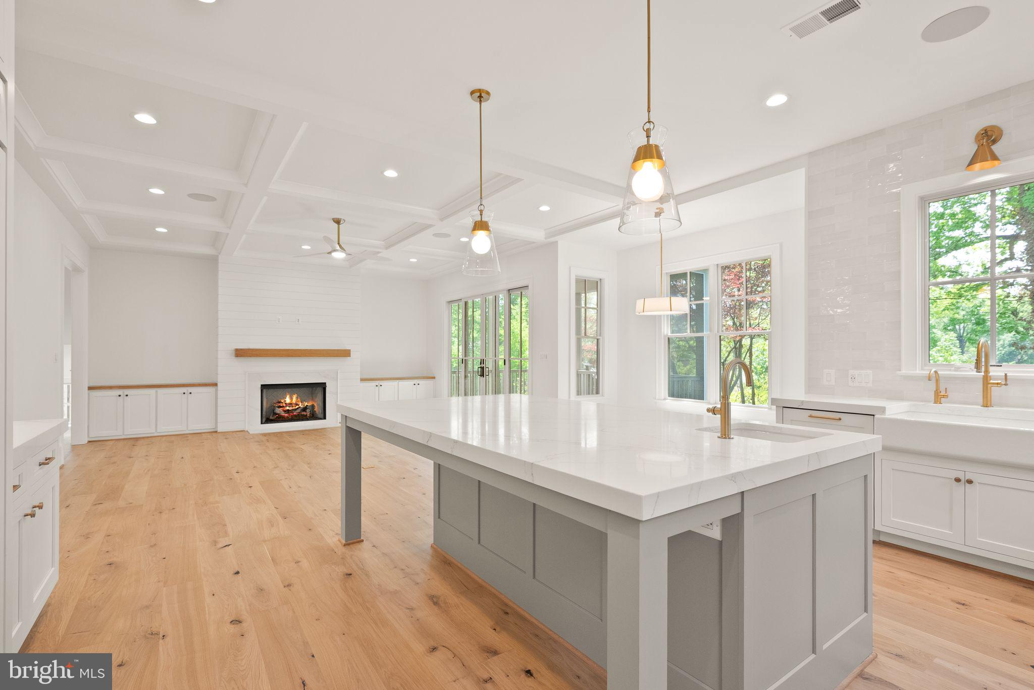 BROYHILL FOREST - Residential