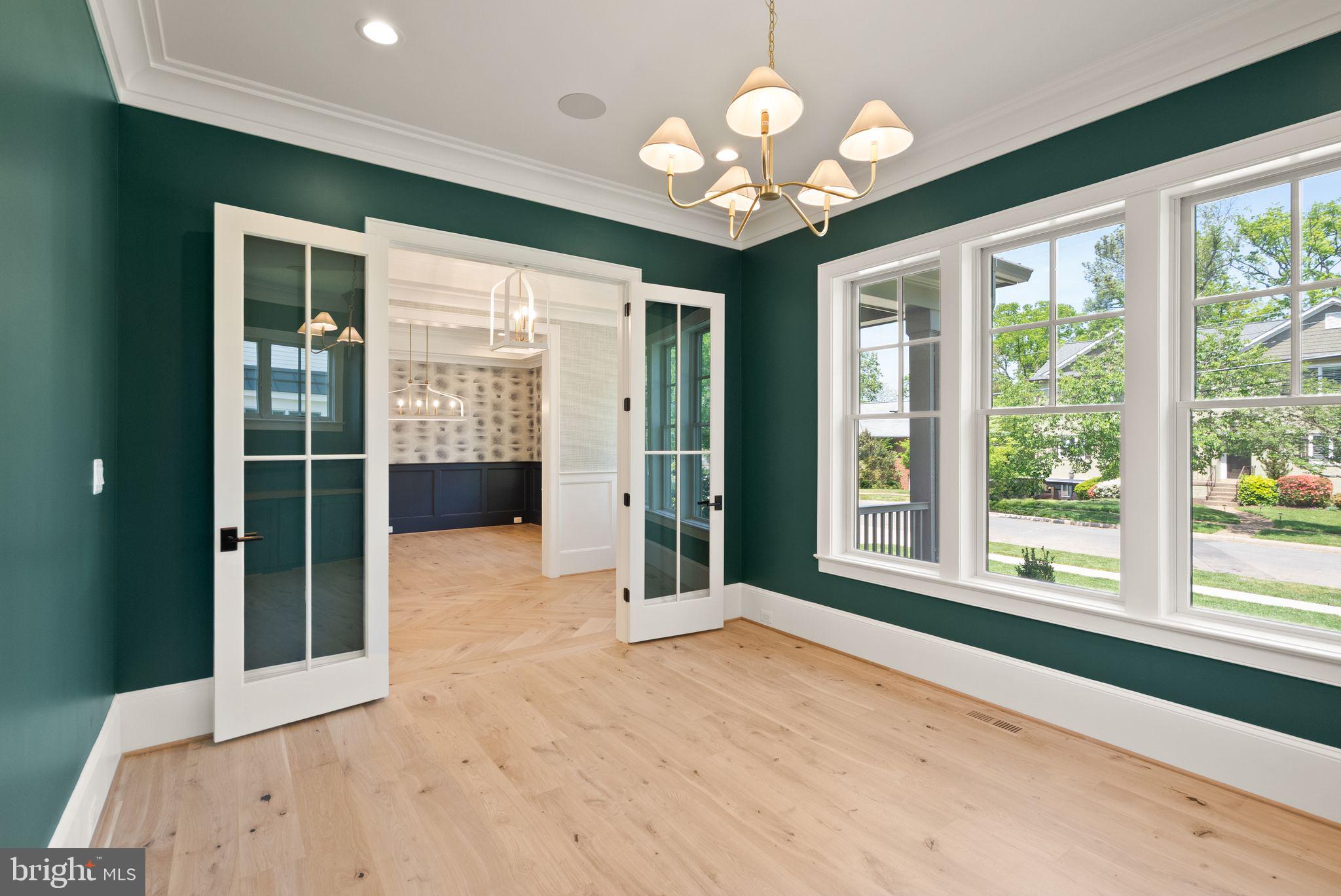 BROYHILL FOREST - Residential