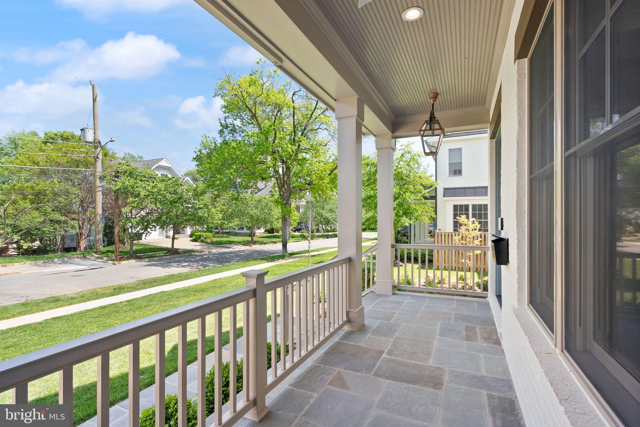 BROYHILL FOREST - Residential