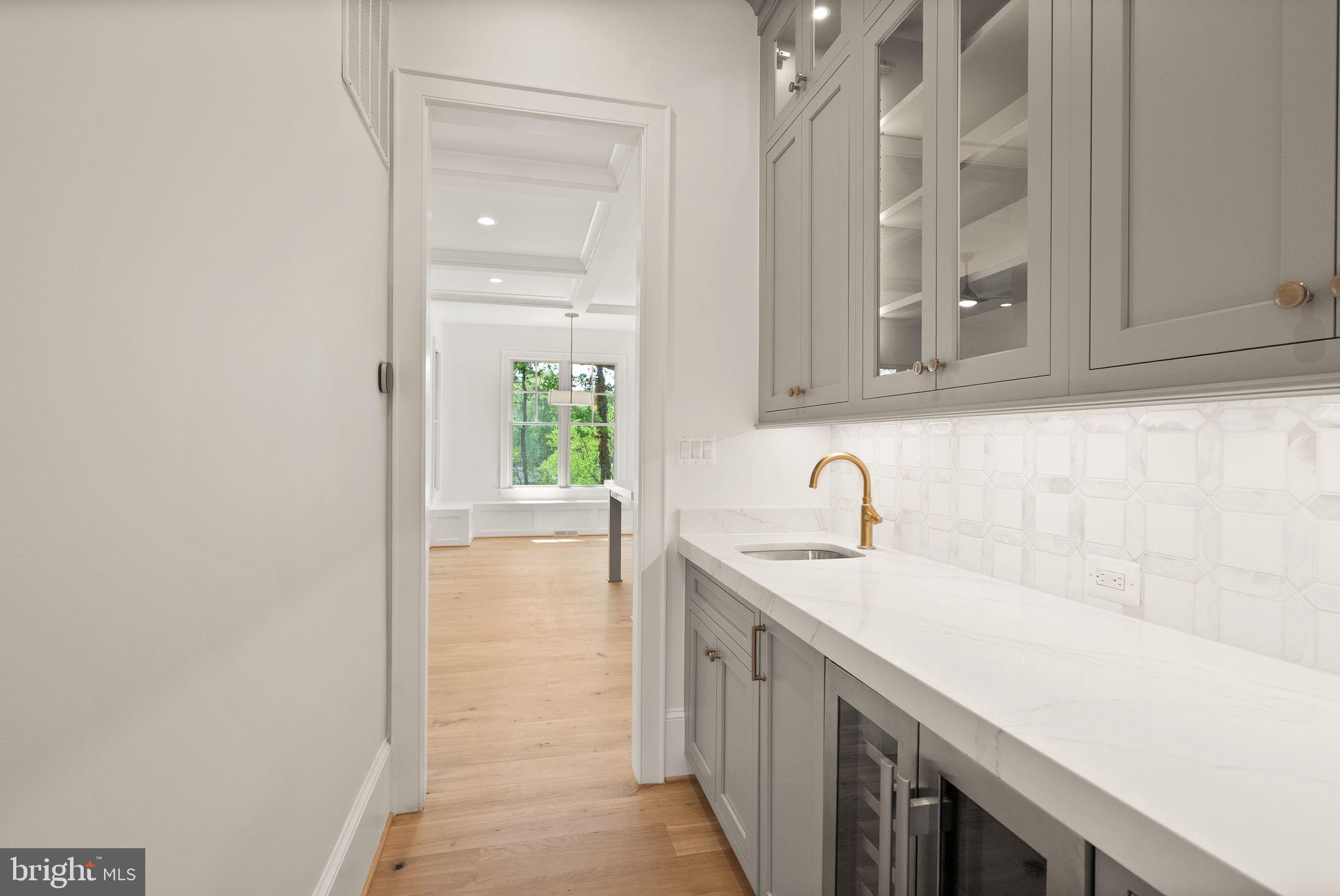 BROYHILL FOREST - Residential