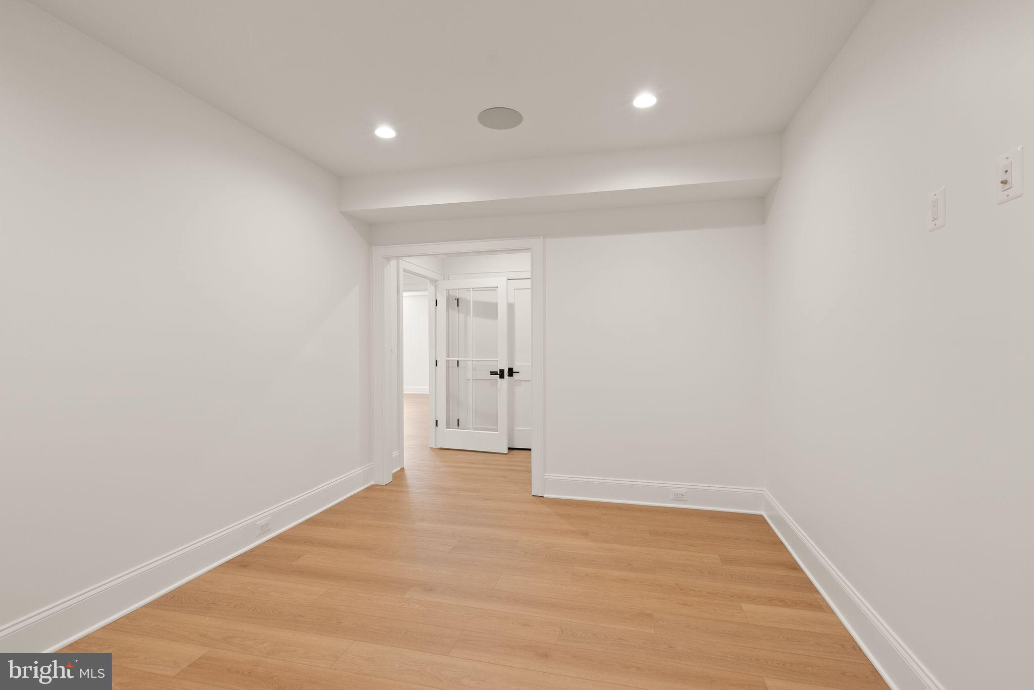 BROYHILL FOREST - Residential