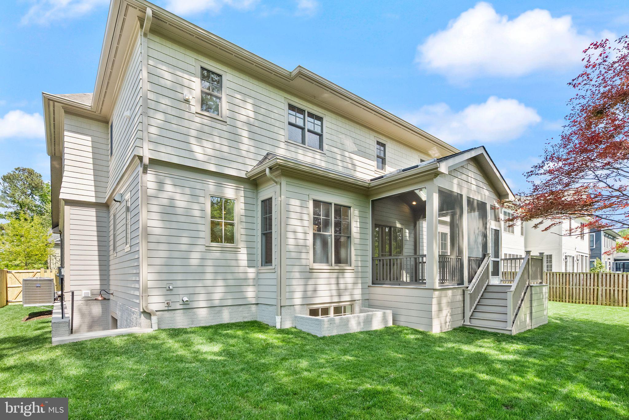 BROYHILL FOREST - Residential