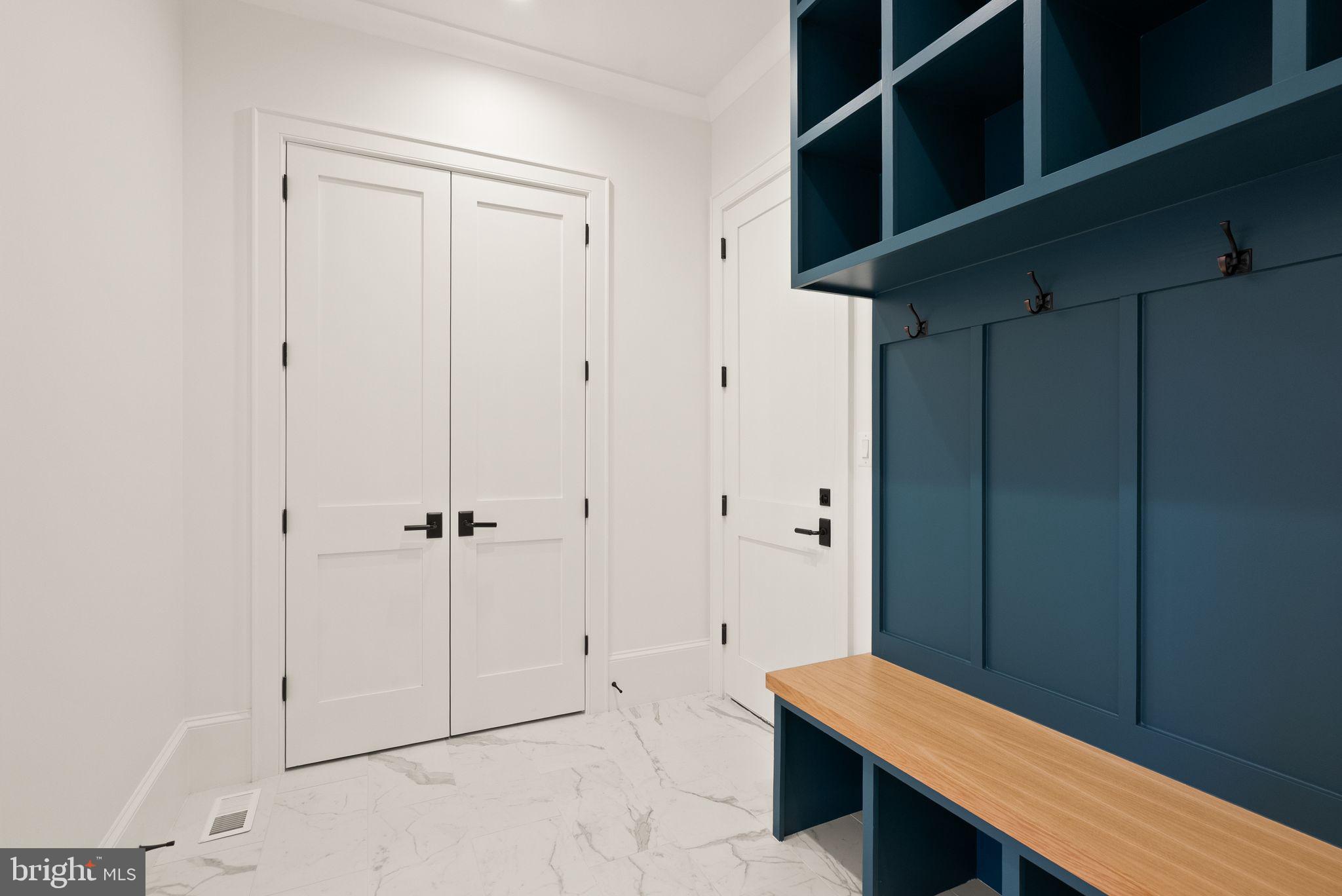 BROYHILL FOREST - Residential