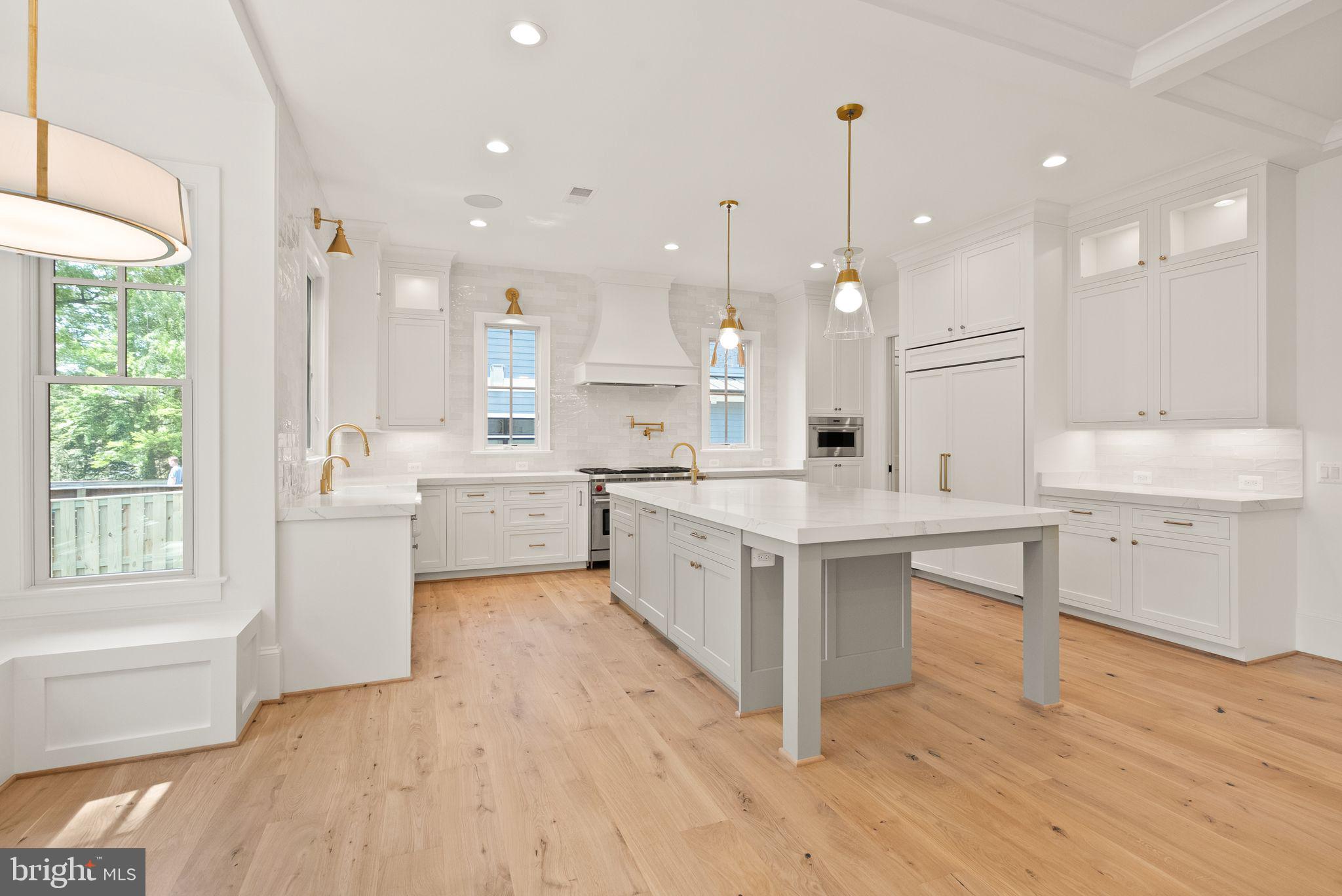 BROYHILL FOREST - Residential