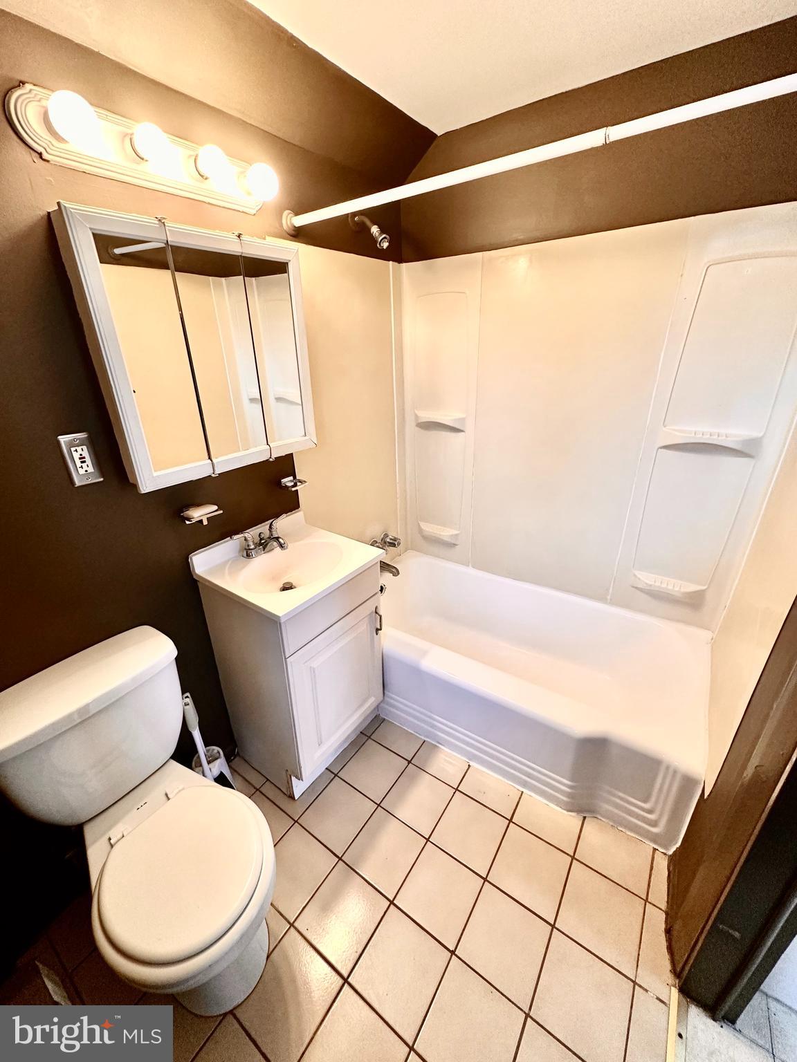 GERMANTOWN - Residential Lease