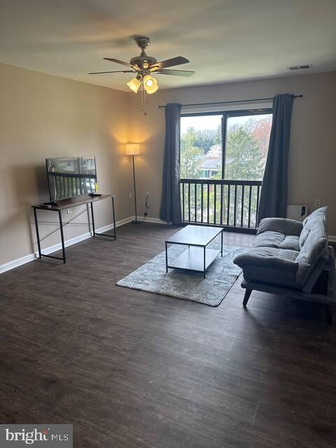 3924 ROLLING ROAD B-11