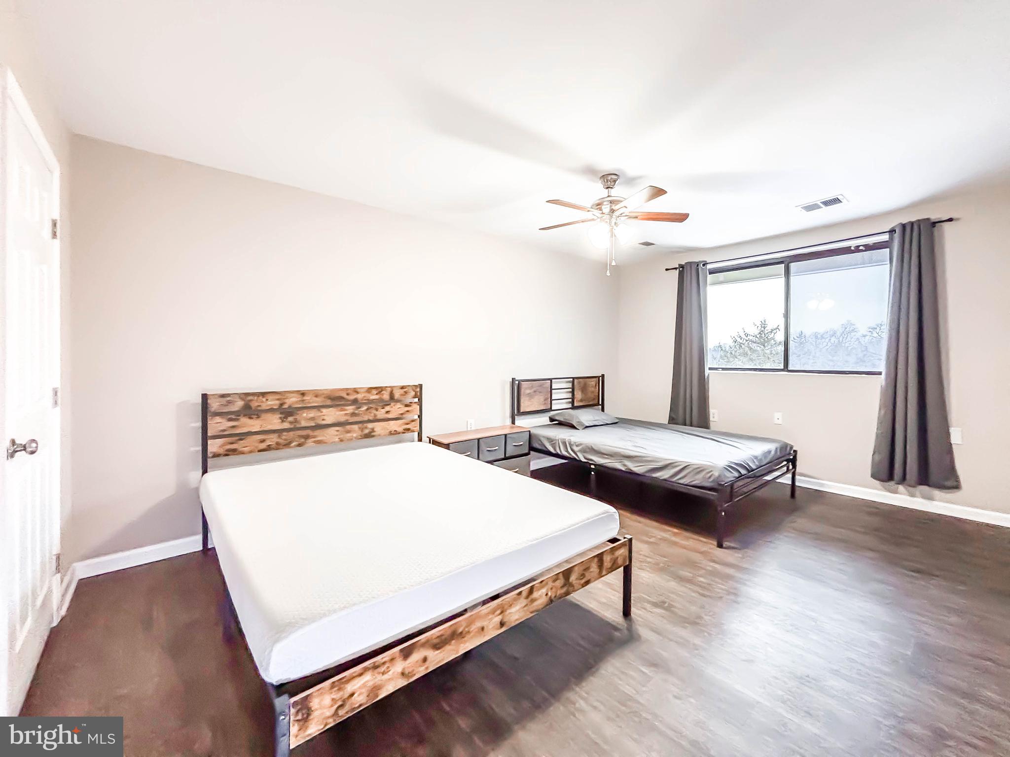 PIKESVILLE - Residential Lease