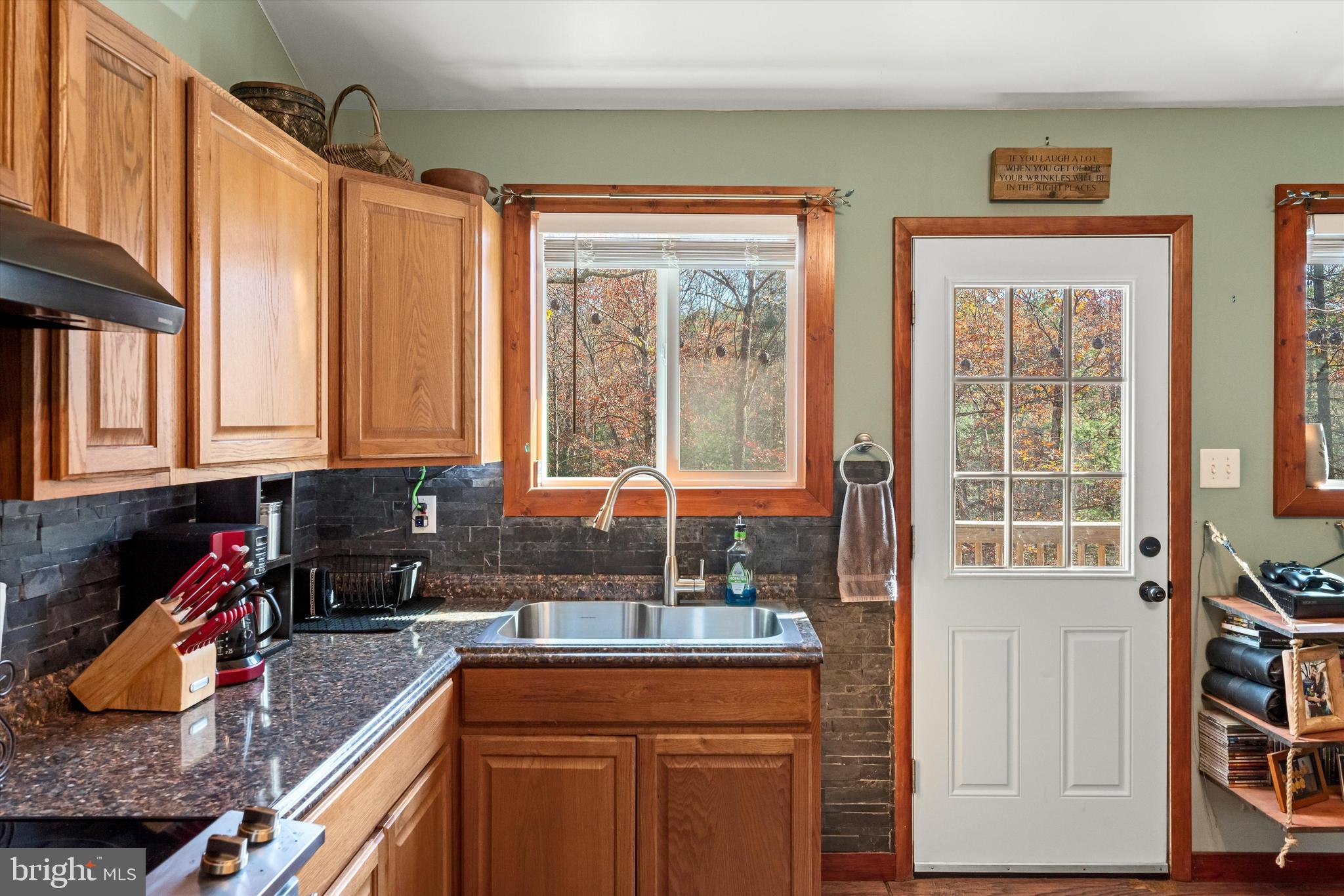 STAGECOACH STOP @ CAPON BRIDGE - Residential