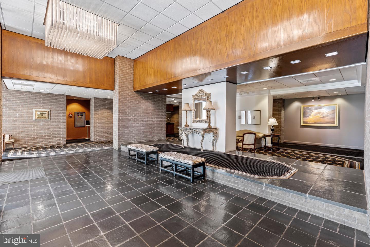 REGENCY AT MCLEAN - Residential