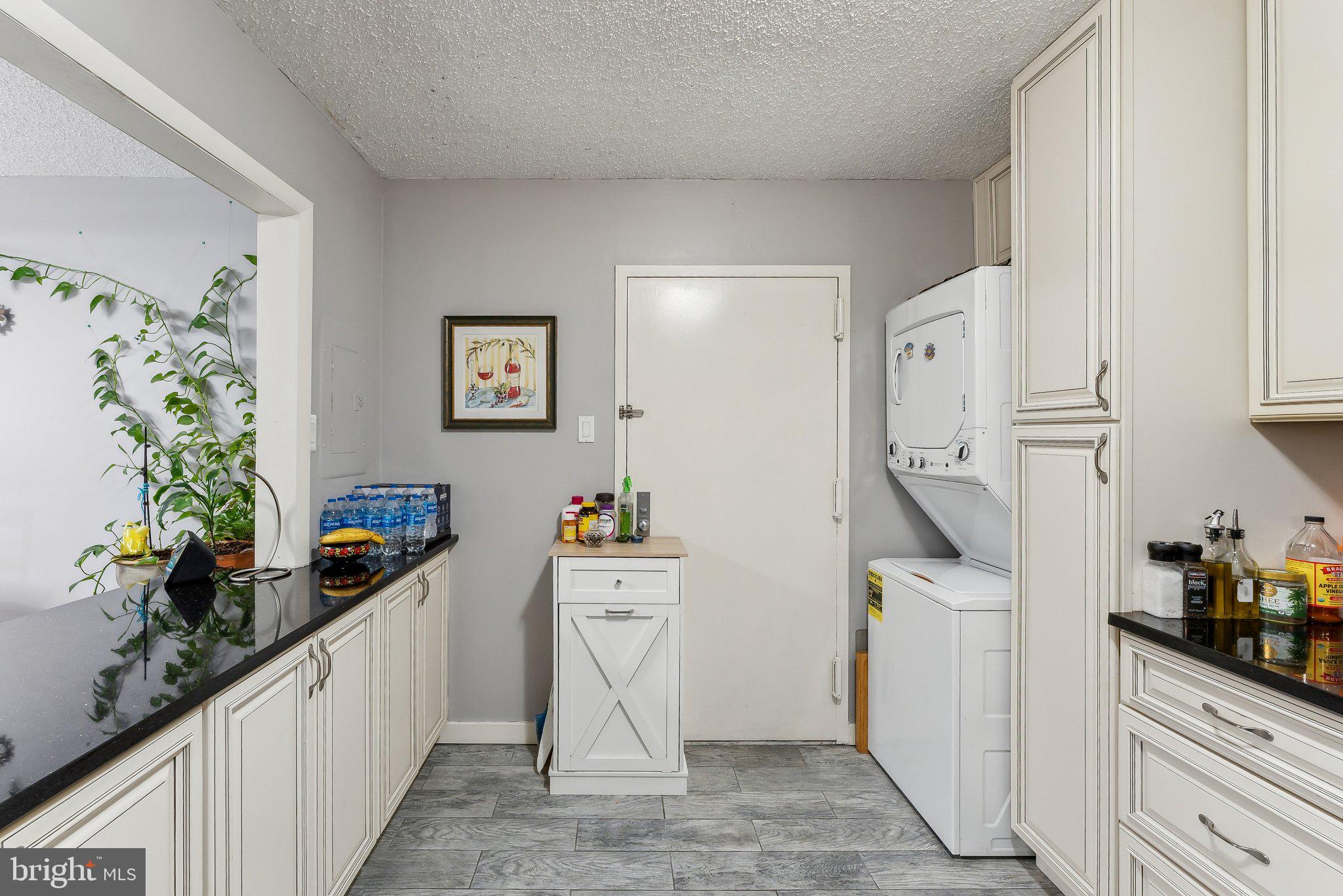 REGENCY AT MCLEAN - Residential