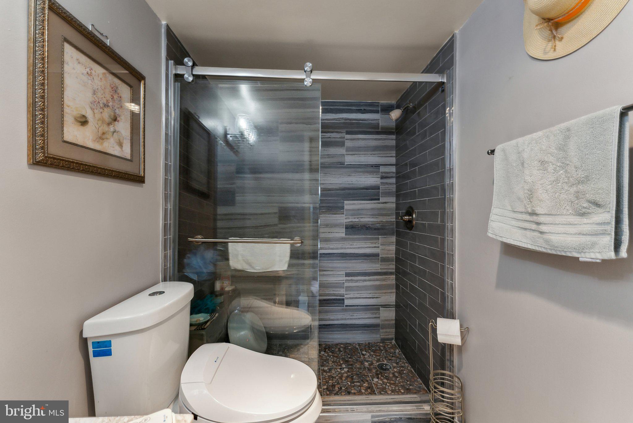 REGENCY AT MCLEAN - Residential