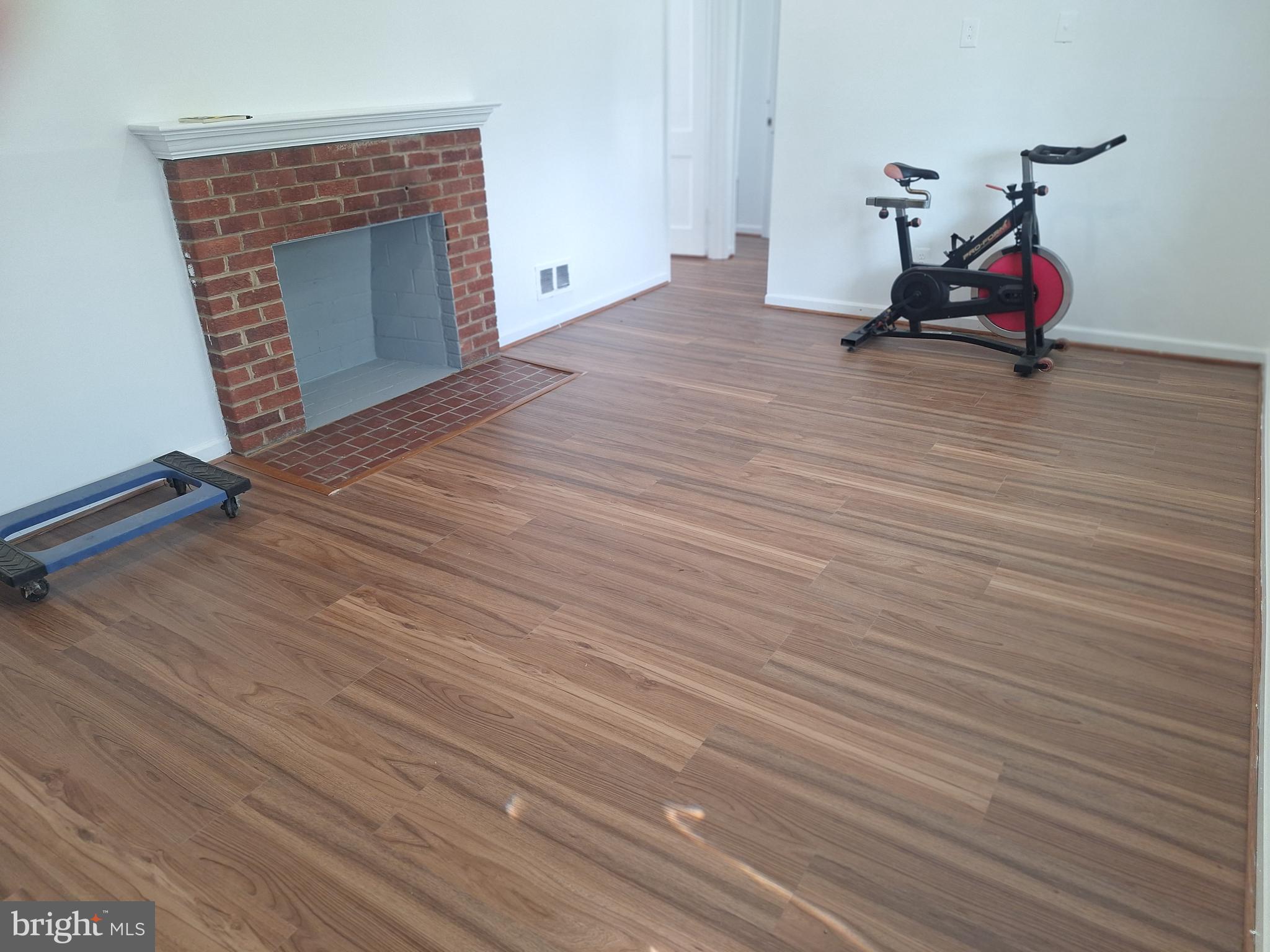 KEYS AND RUSSELL - Residential