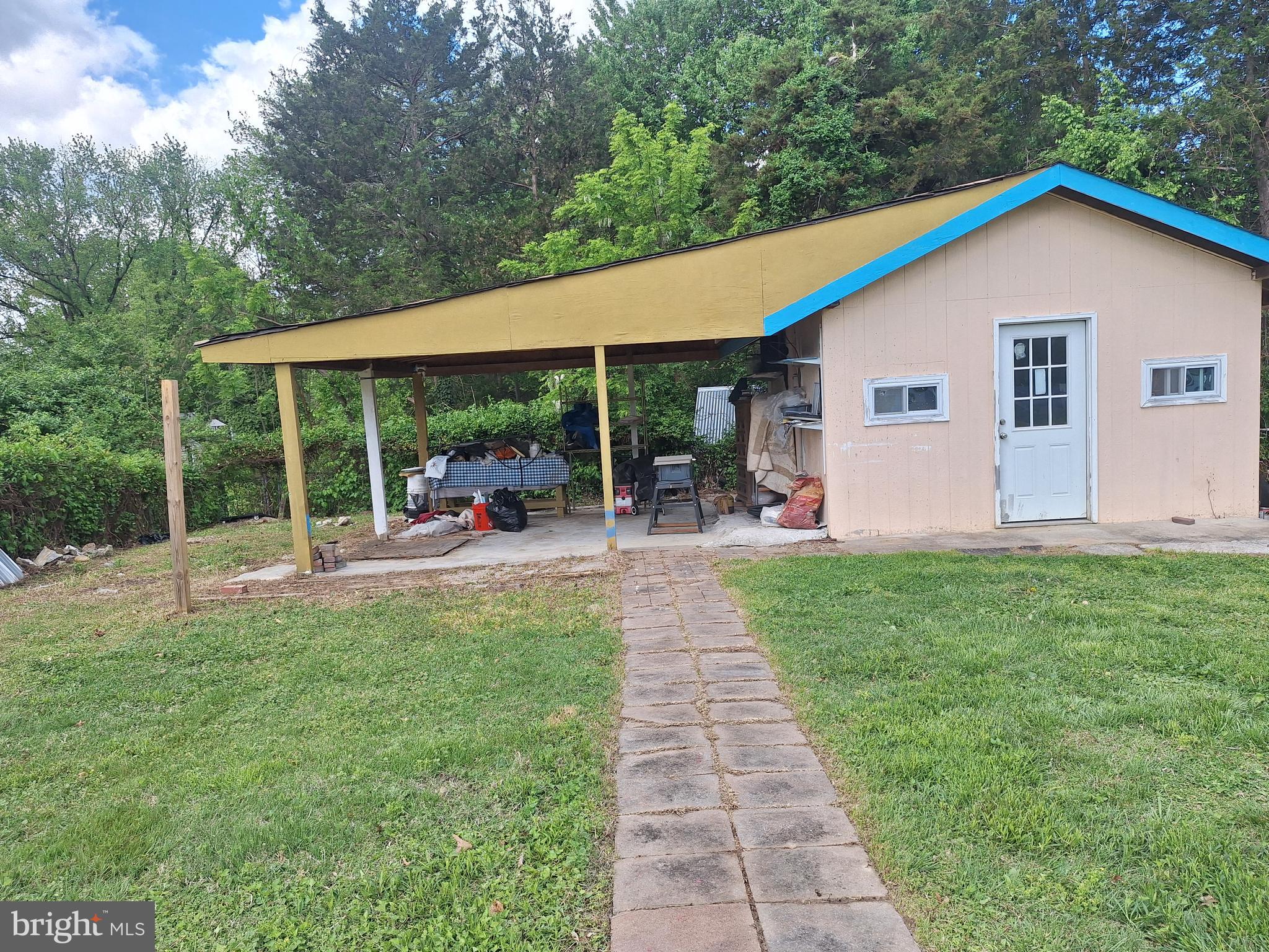 KEYS AND RUSSELL - Residential