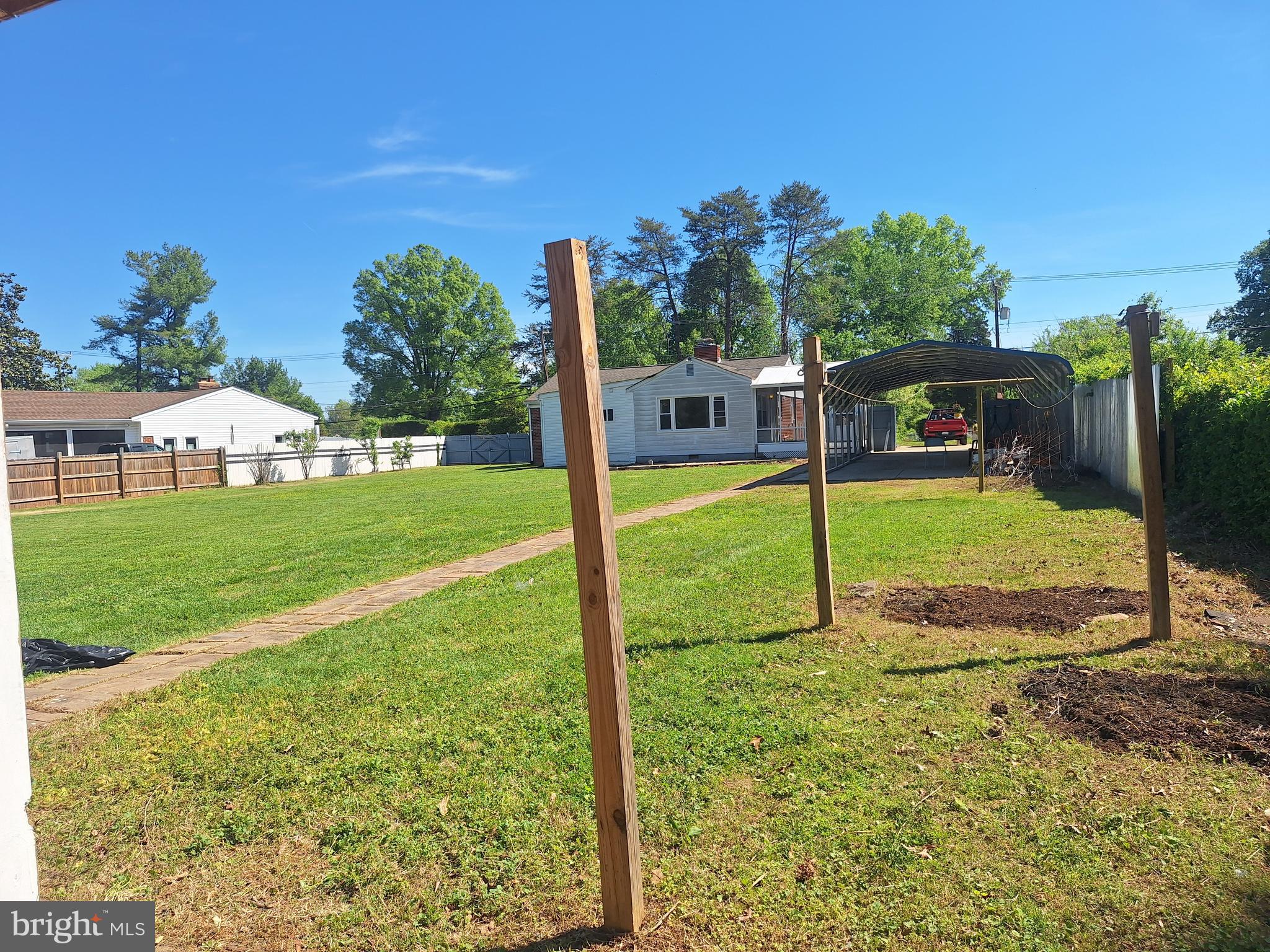 KEYS AND RUSSELL - Residential