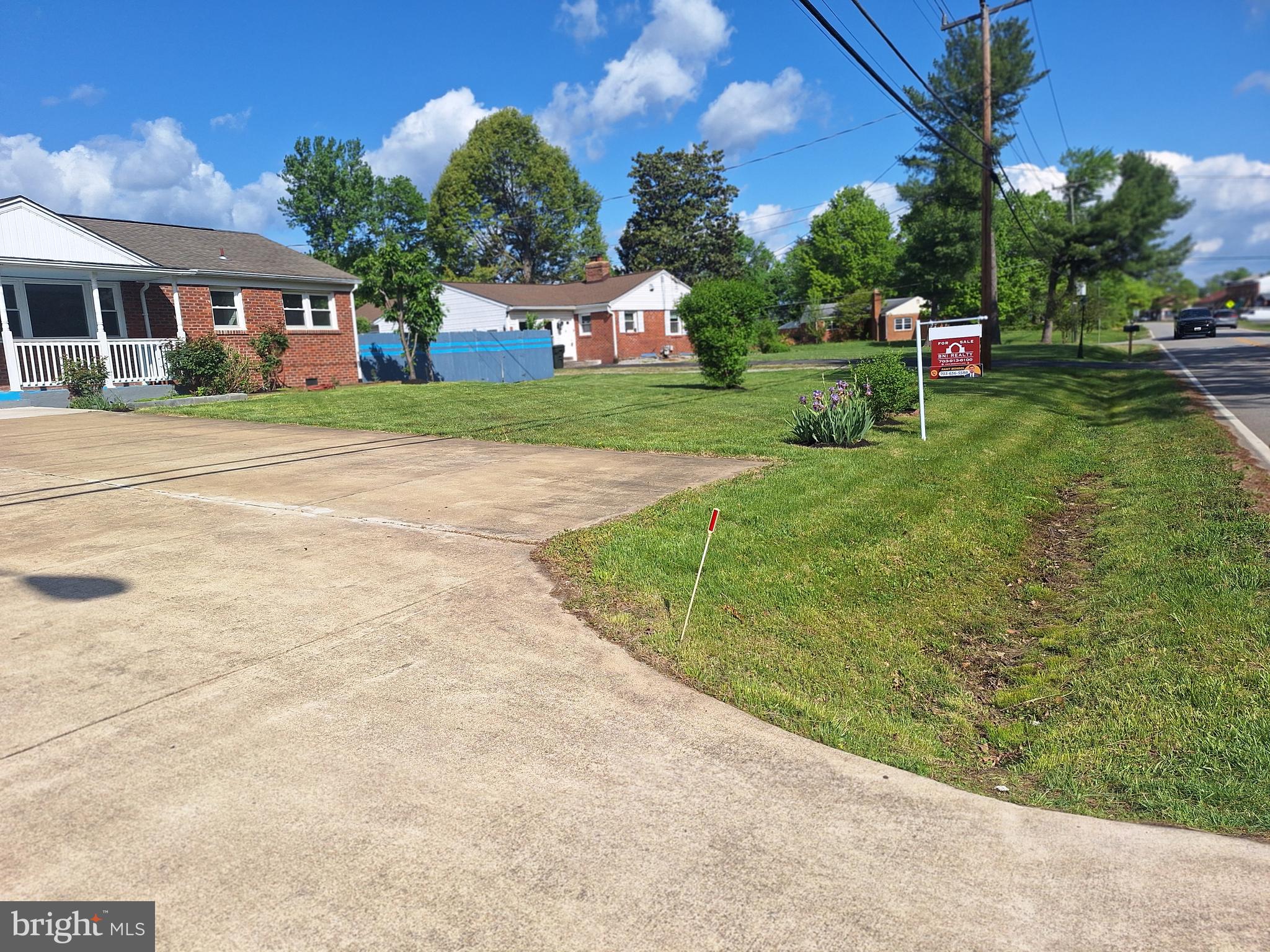 KEYS AND RUSSELL - Residential