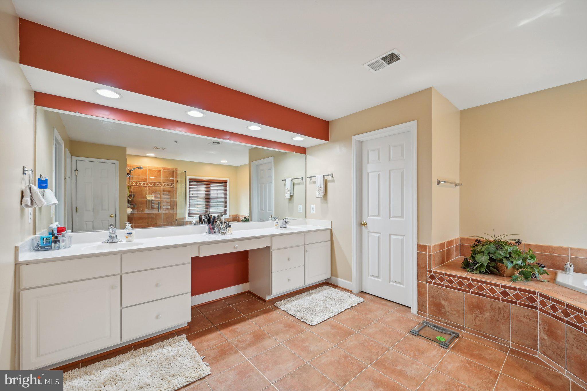 SUMMERFIELD CROSSING - Residential