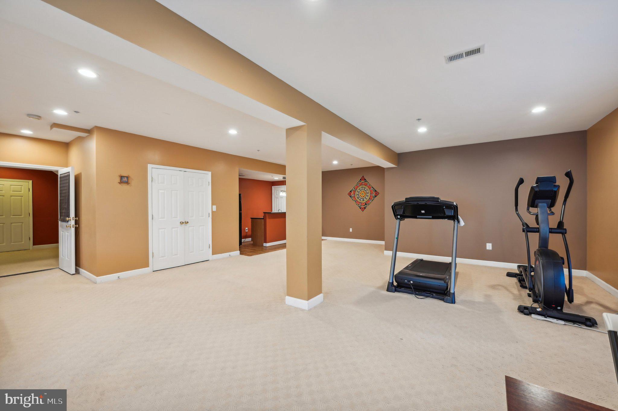 SUMMERFIELD CROSSING - Residential