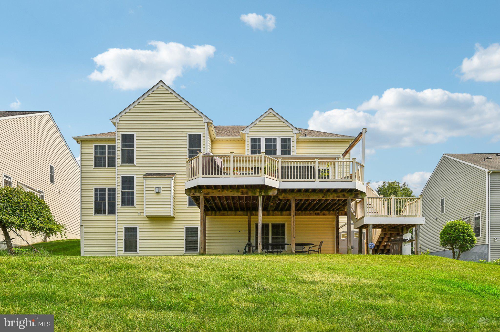 SUMMERFIELD CROSSING - Residential