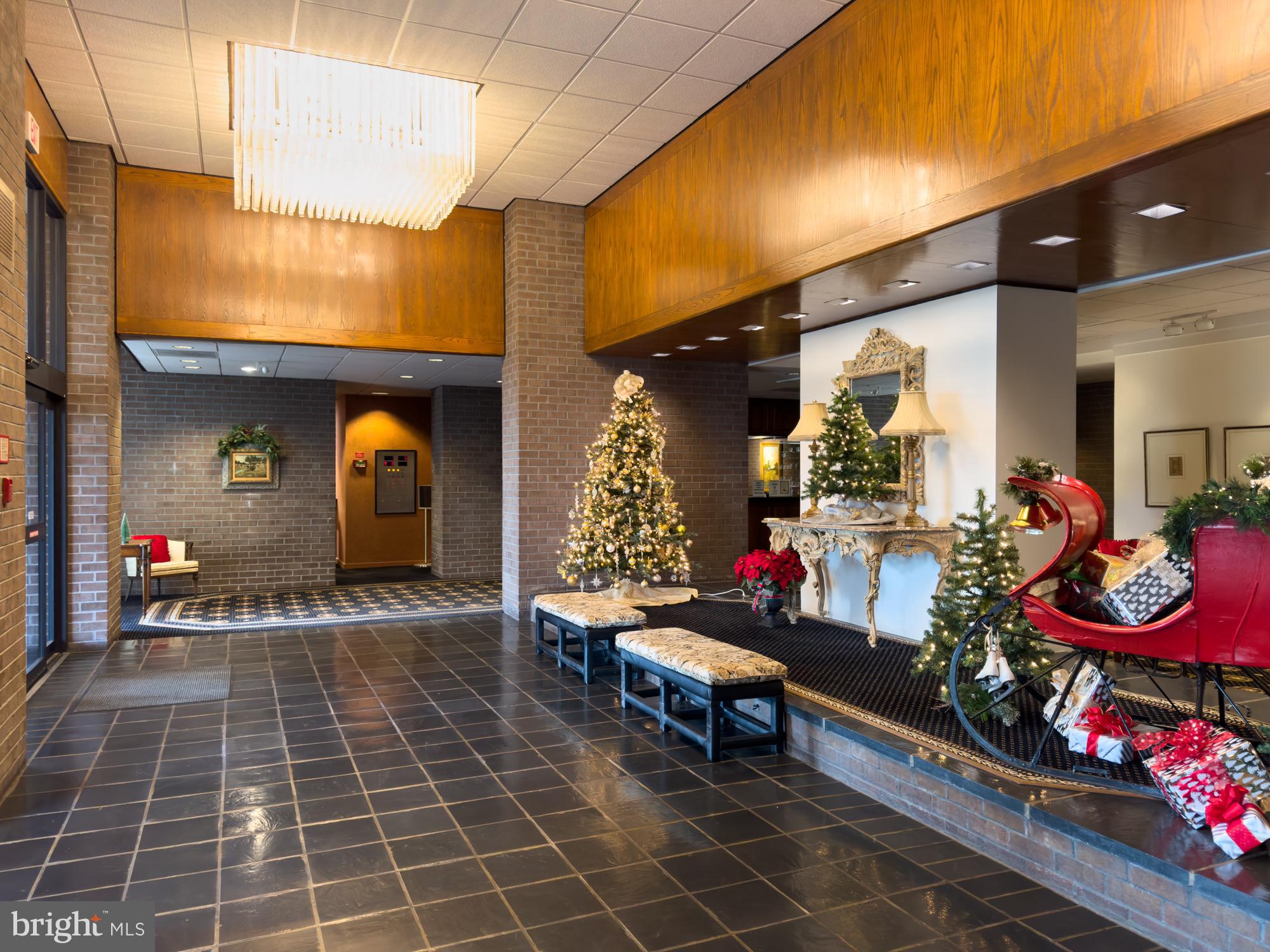 REGENCY AT MCLEAN - Residential