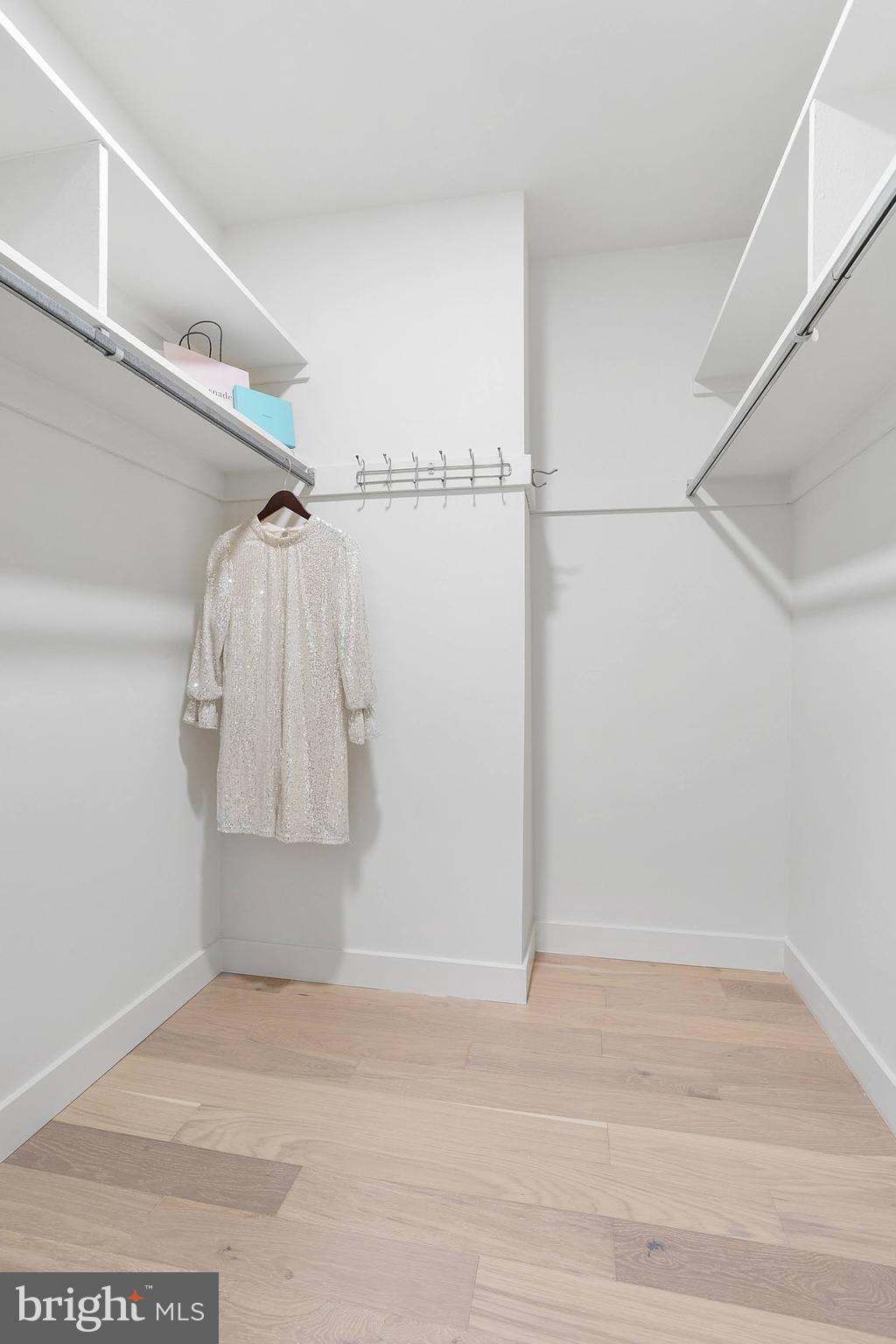 REGENCY AT MCLEAN - Residential