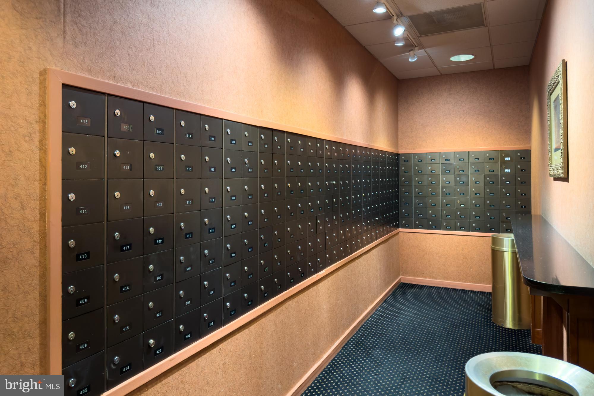 REGENCY AT MCLEAN - Residential