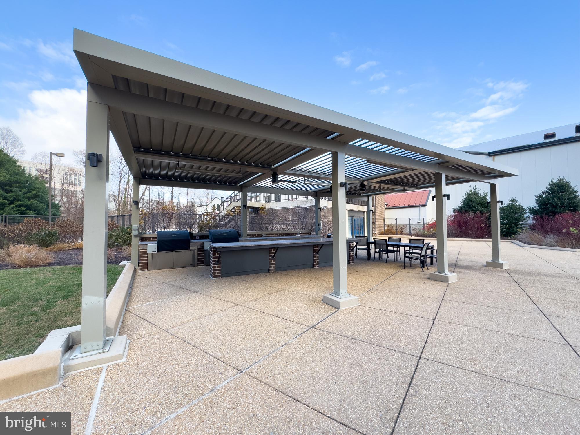 REGENCY AT MCLEAN - Residential