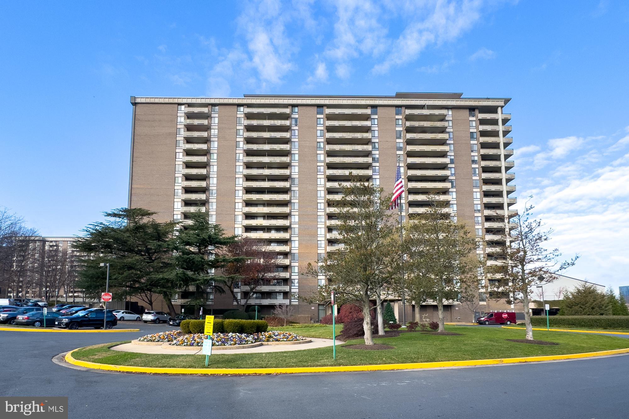 REGENCY AT MCLEAN - Residential