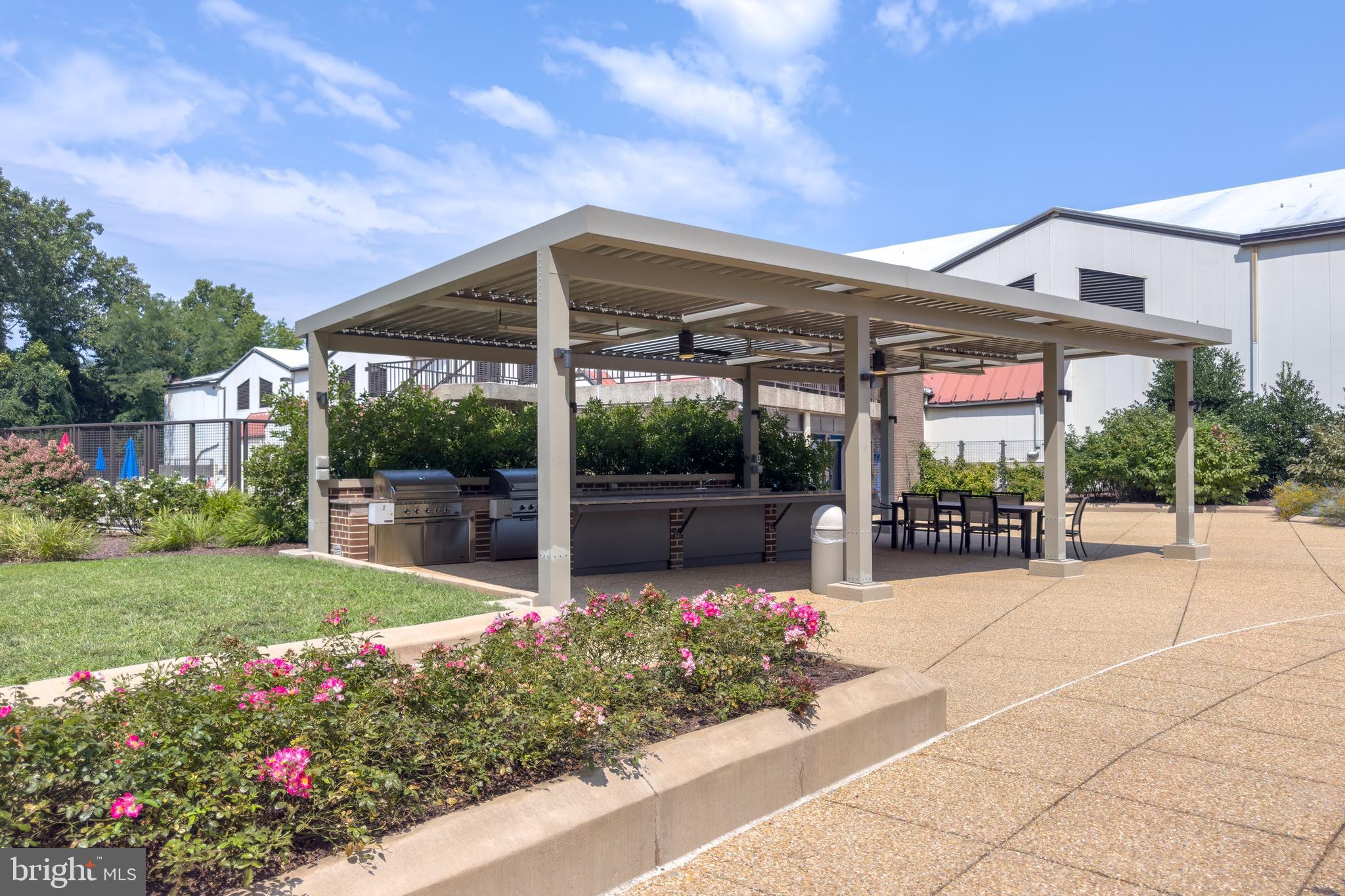 REGENCY AT MCLEAN - Residential