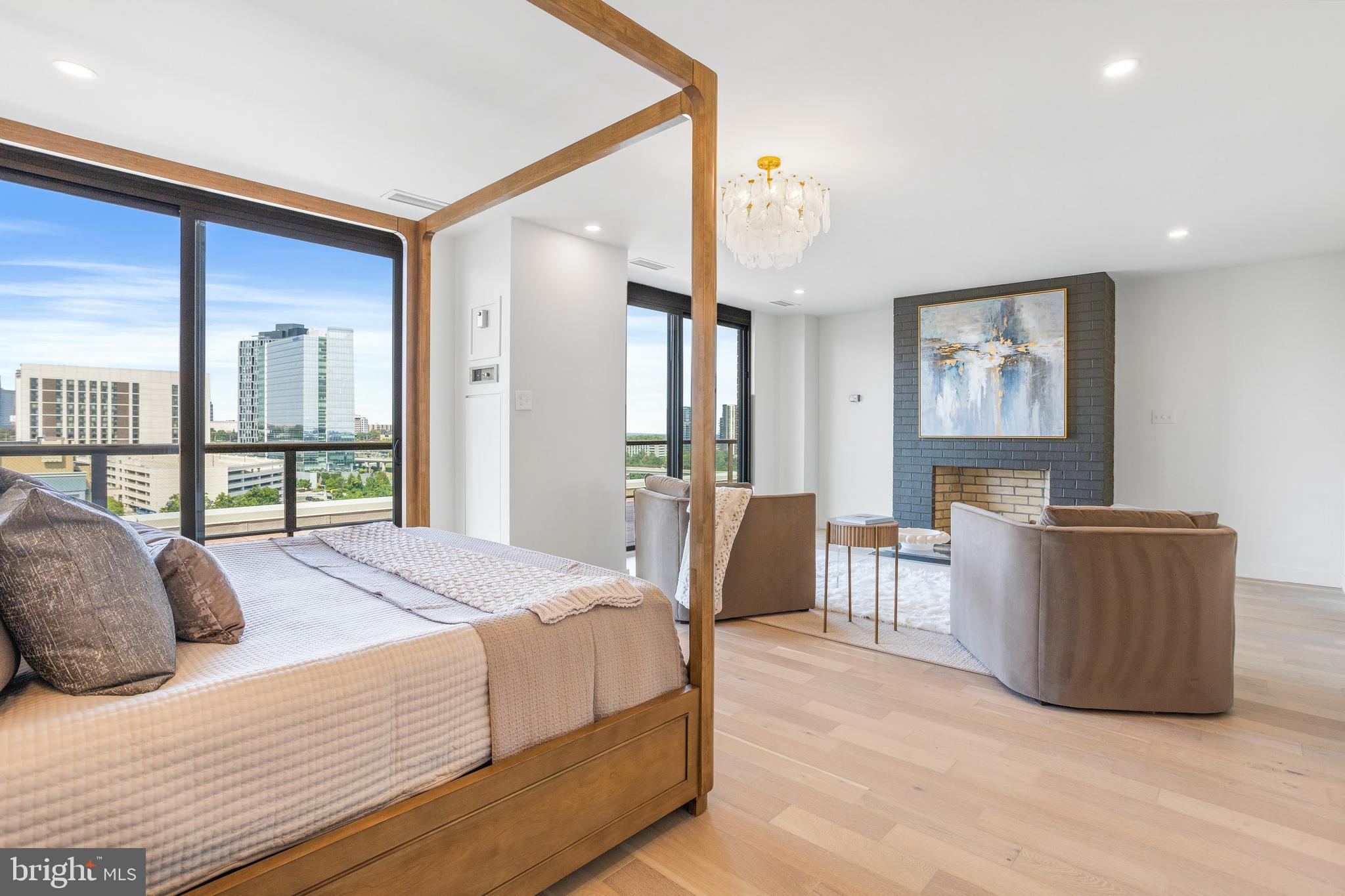 REGENCY AT MCLEAN - Residential