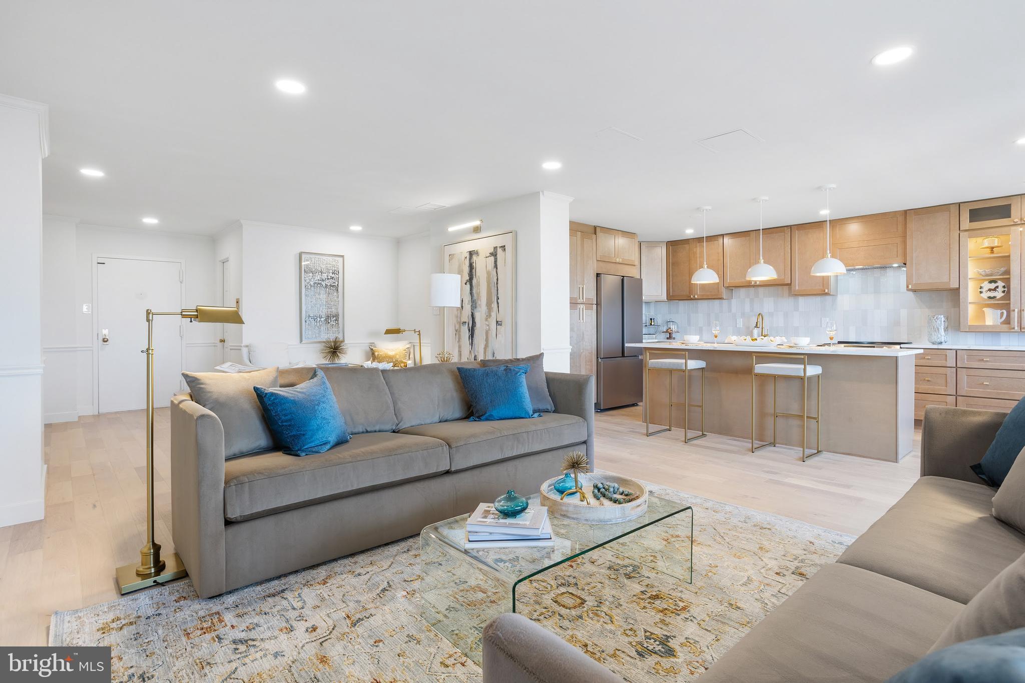 REGENCY AT MCLEAN - Residential