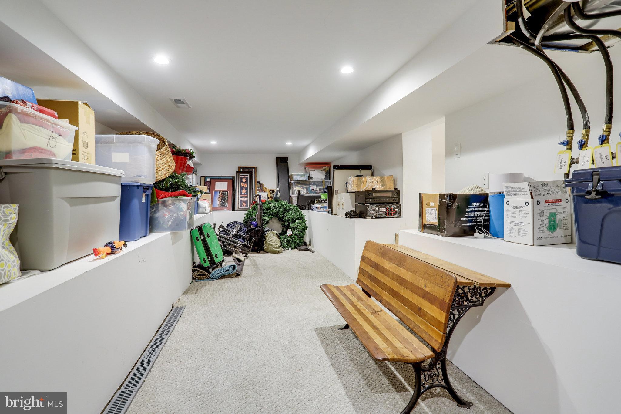 BROADMONT - Residential