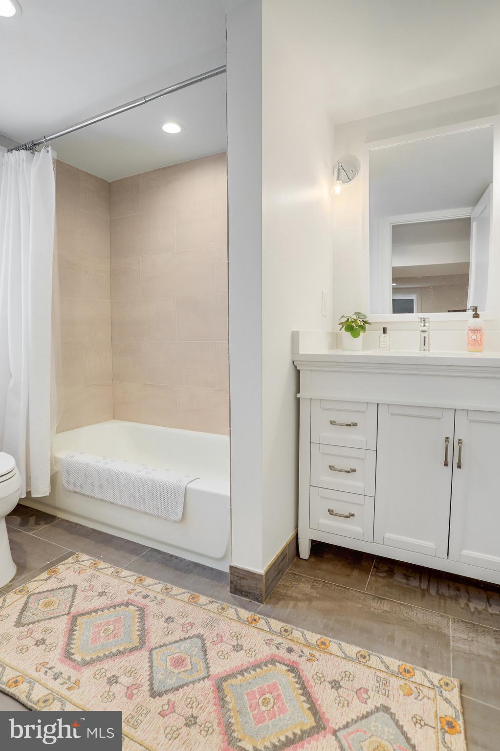 BROADMONT - Residential