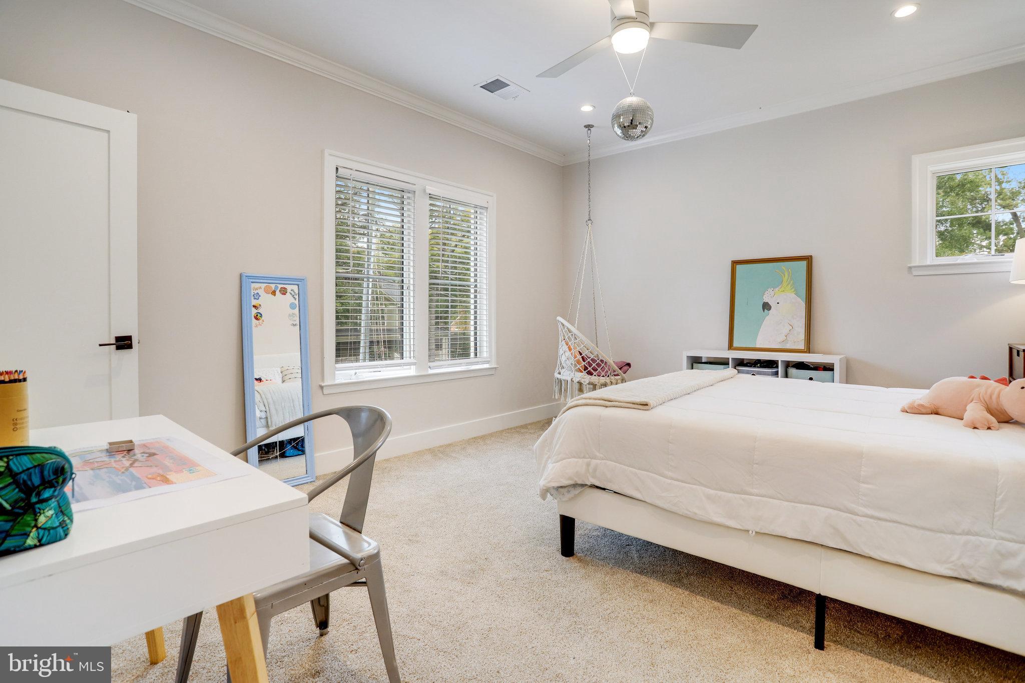 BROADMONT - Residential