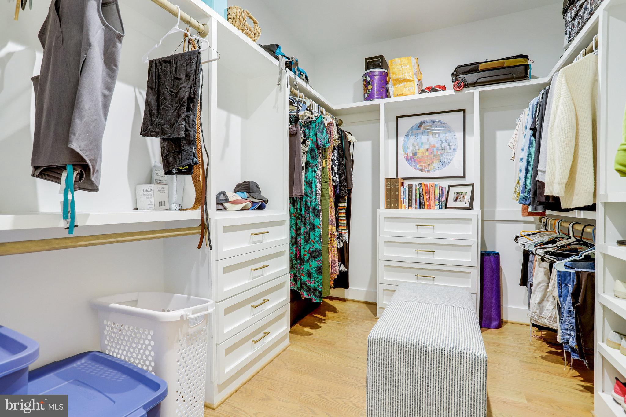 BROADMONT - Residential