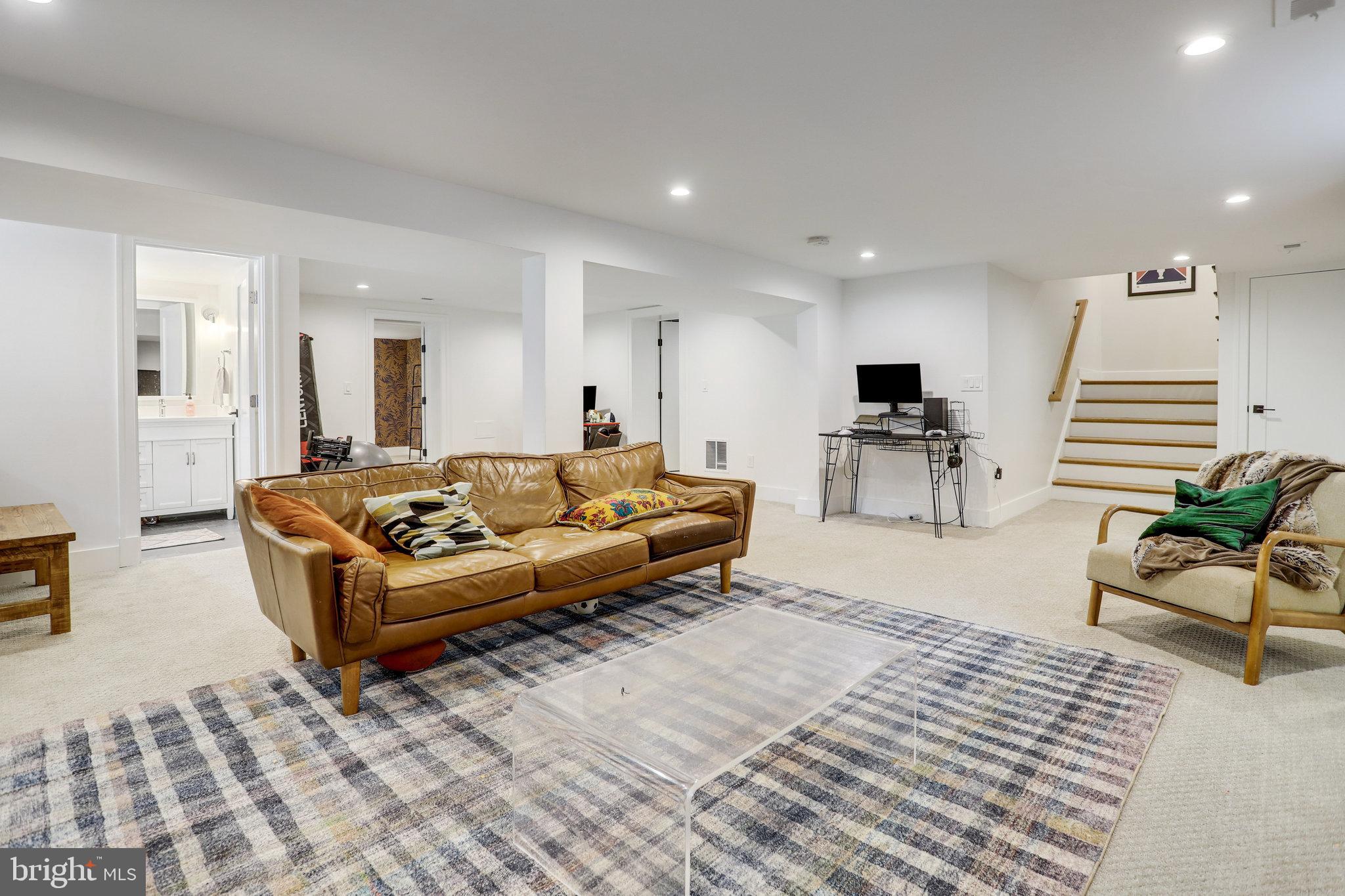 BROADMONT - Residential