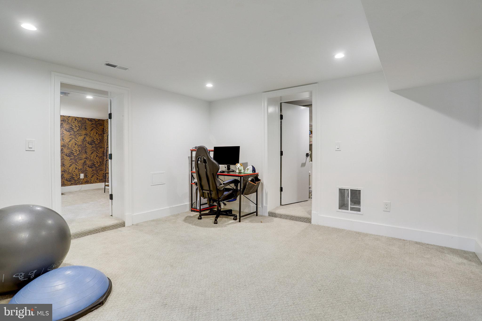 BROADMONT - Residential