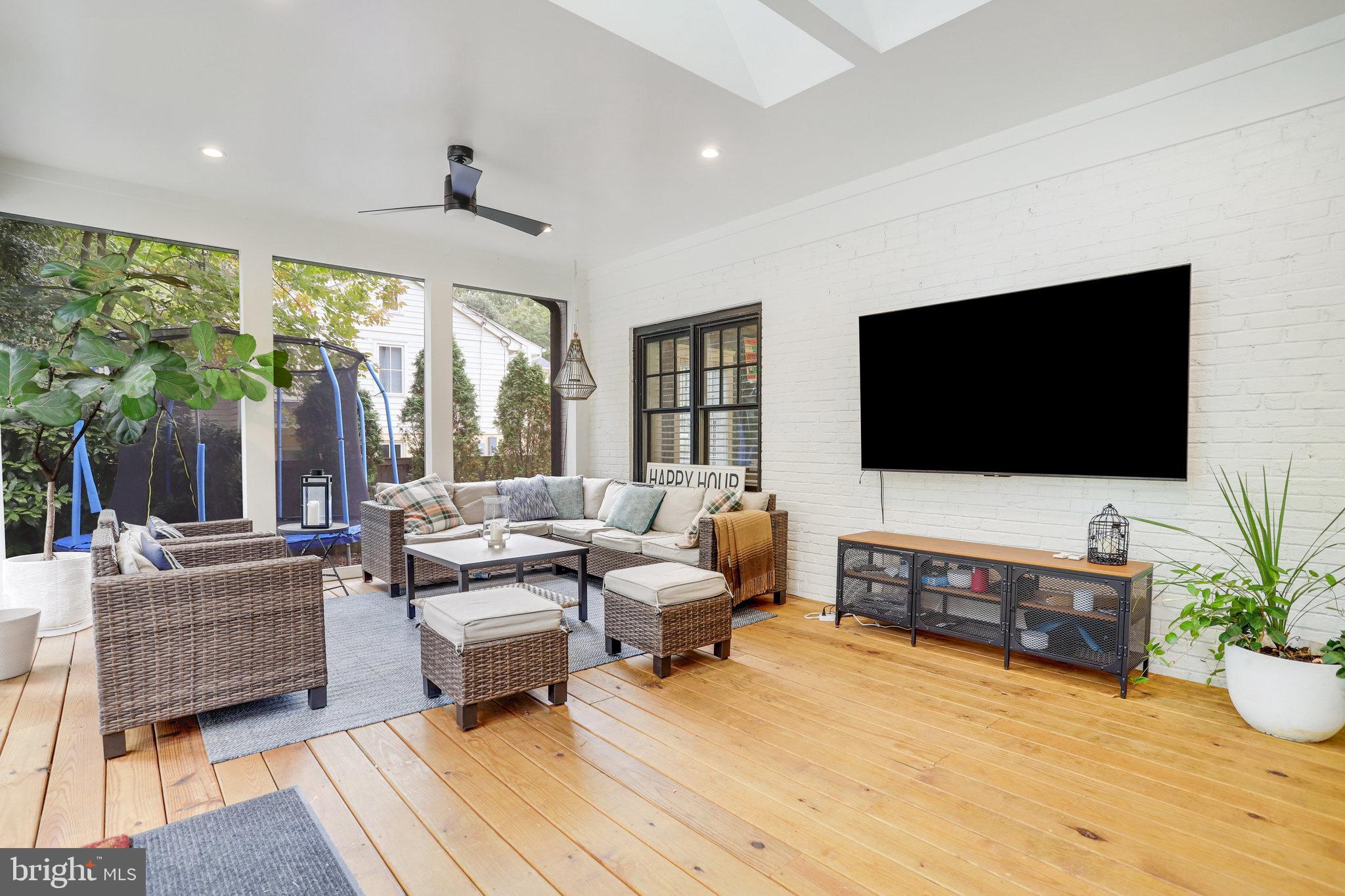 BROADMONT - Residential