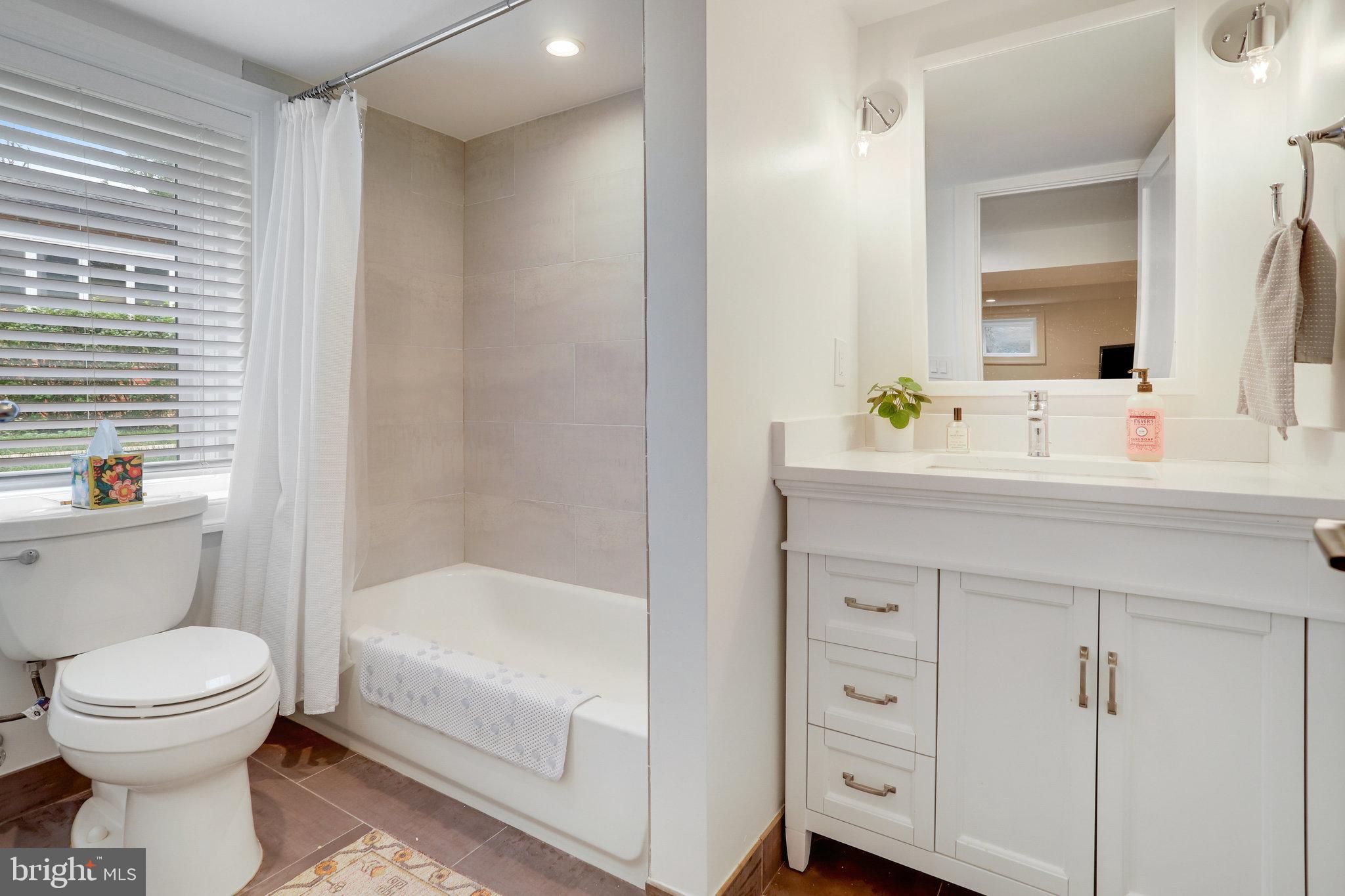 BROADMONT - Residential