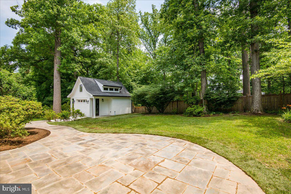 BROADMONT - Residential