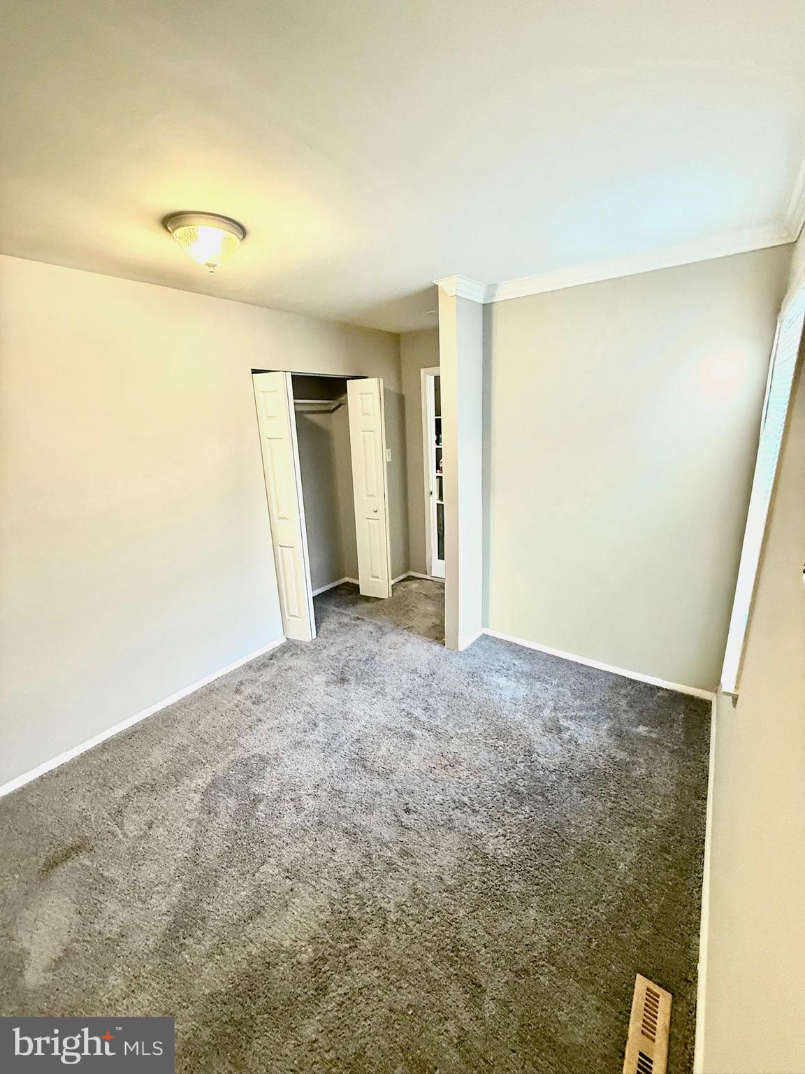 CATONSVILLE MANOR - Residential