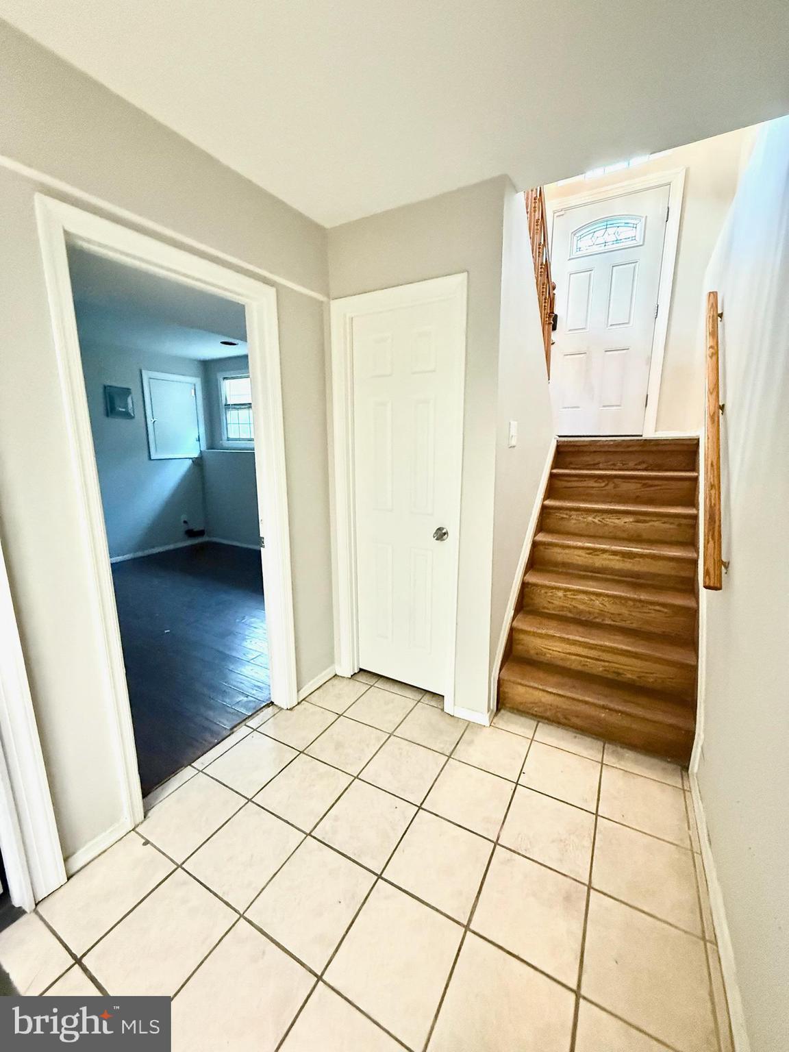 CATONSVILLE MANOR - Residential