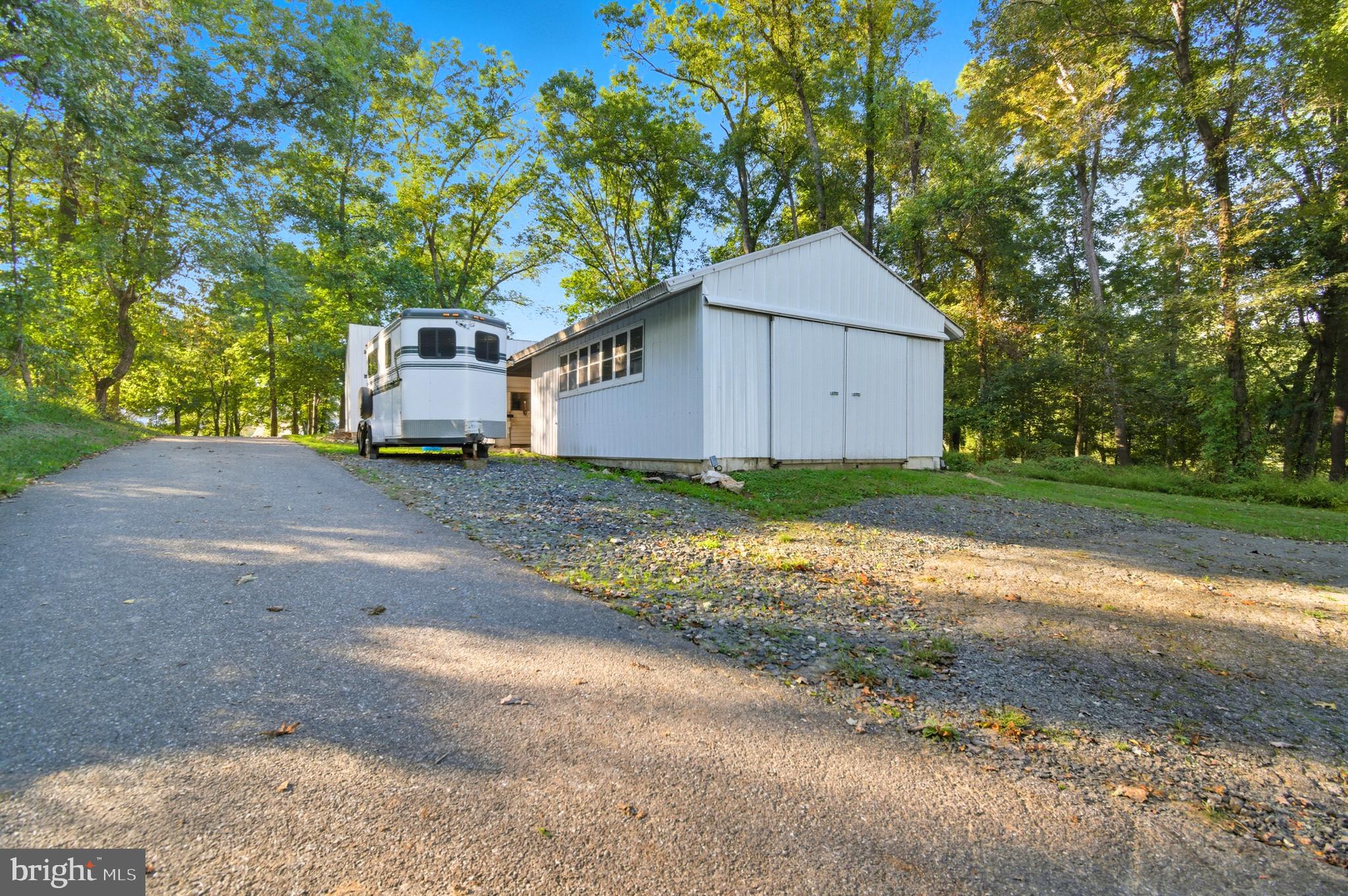 WEST FRIENDSHIP - Residential