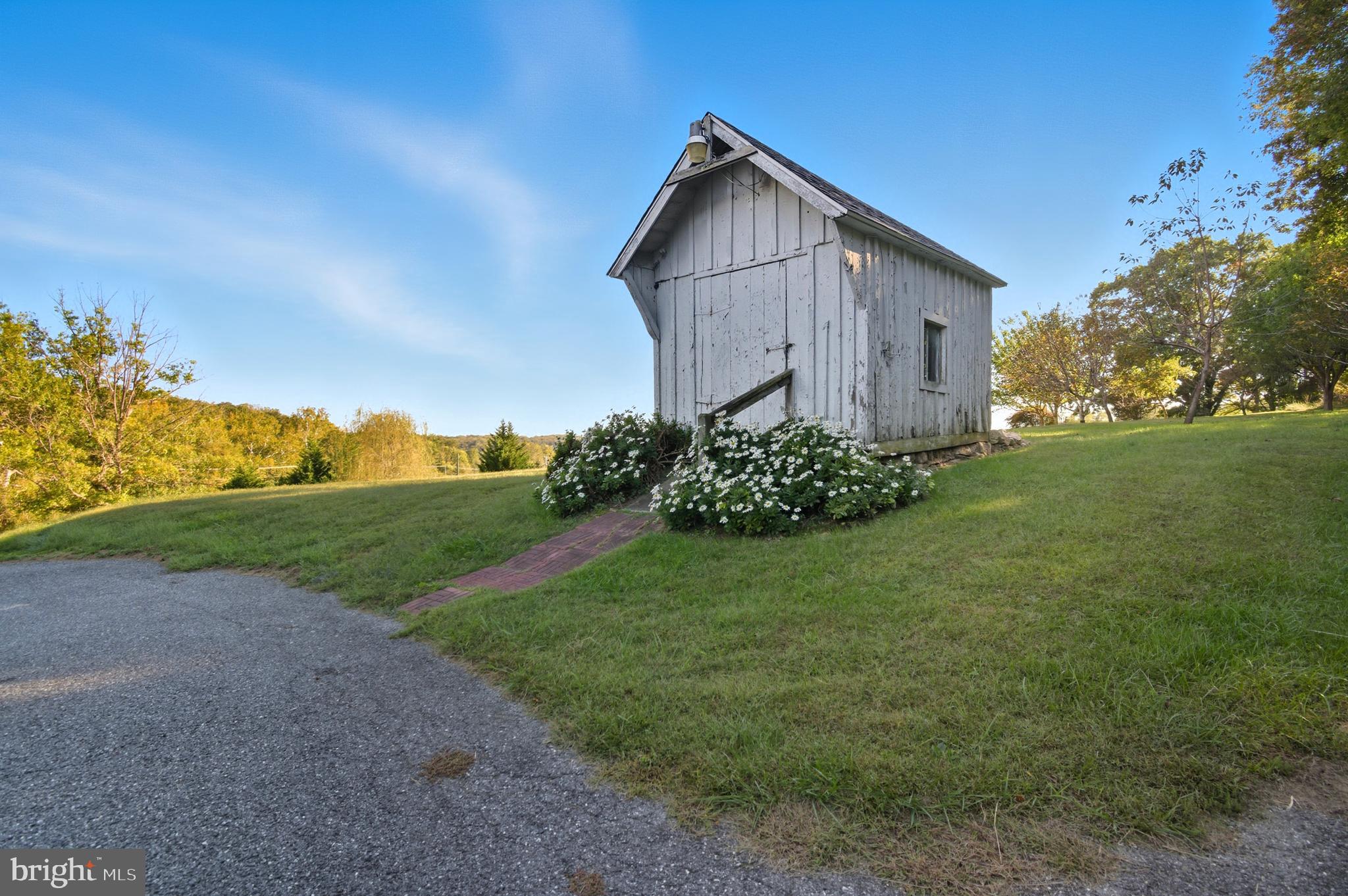 WEST FRIENDSHIP - Residential