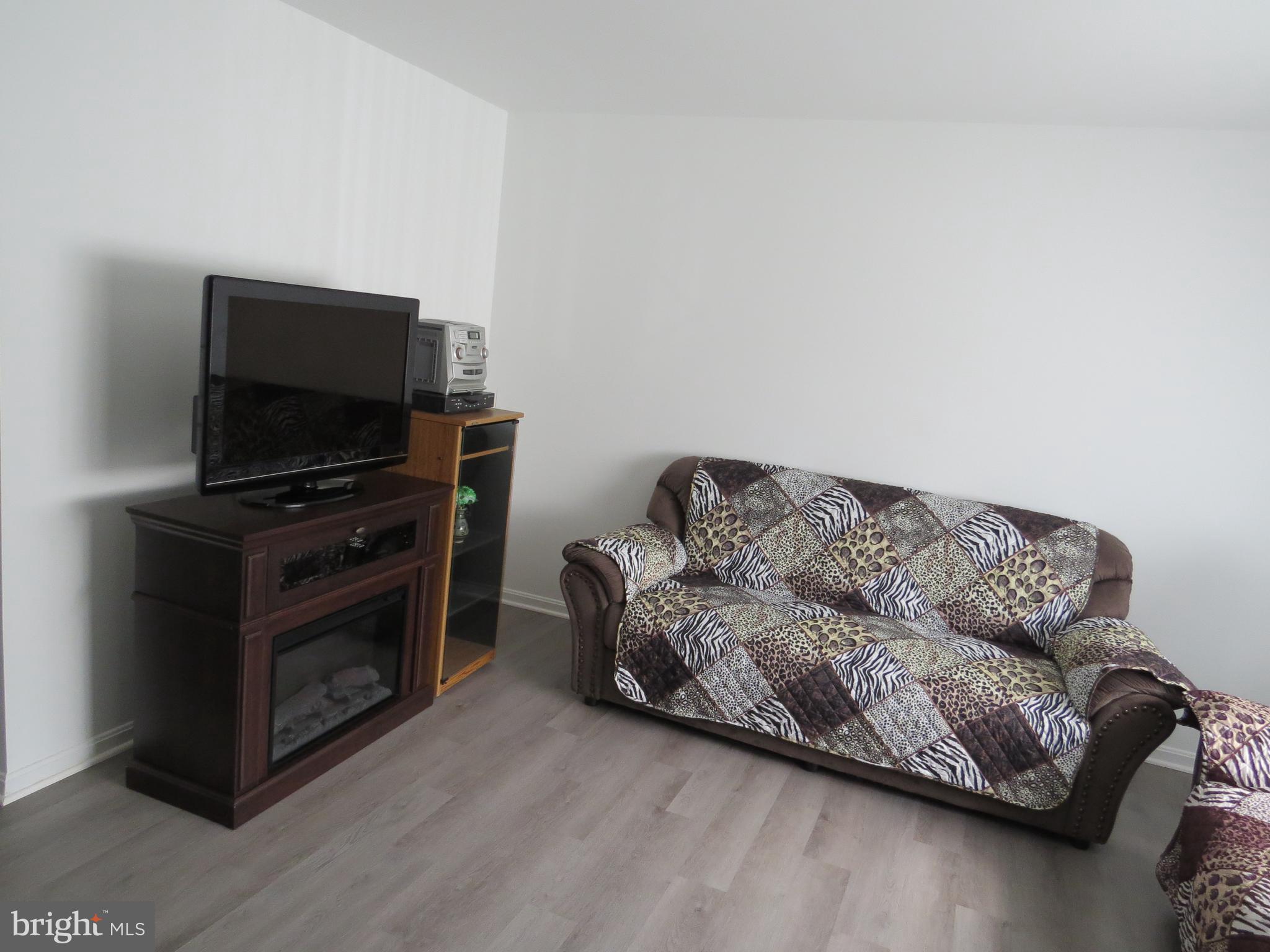 WILLOW HILLS - Residential